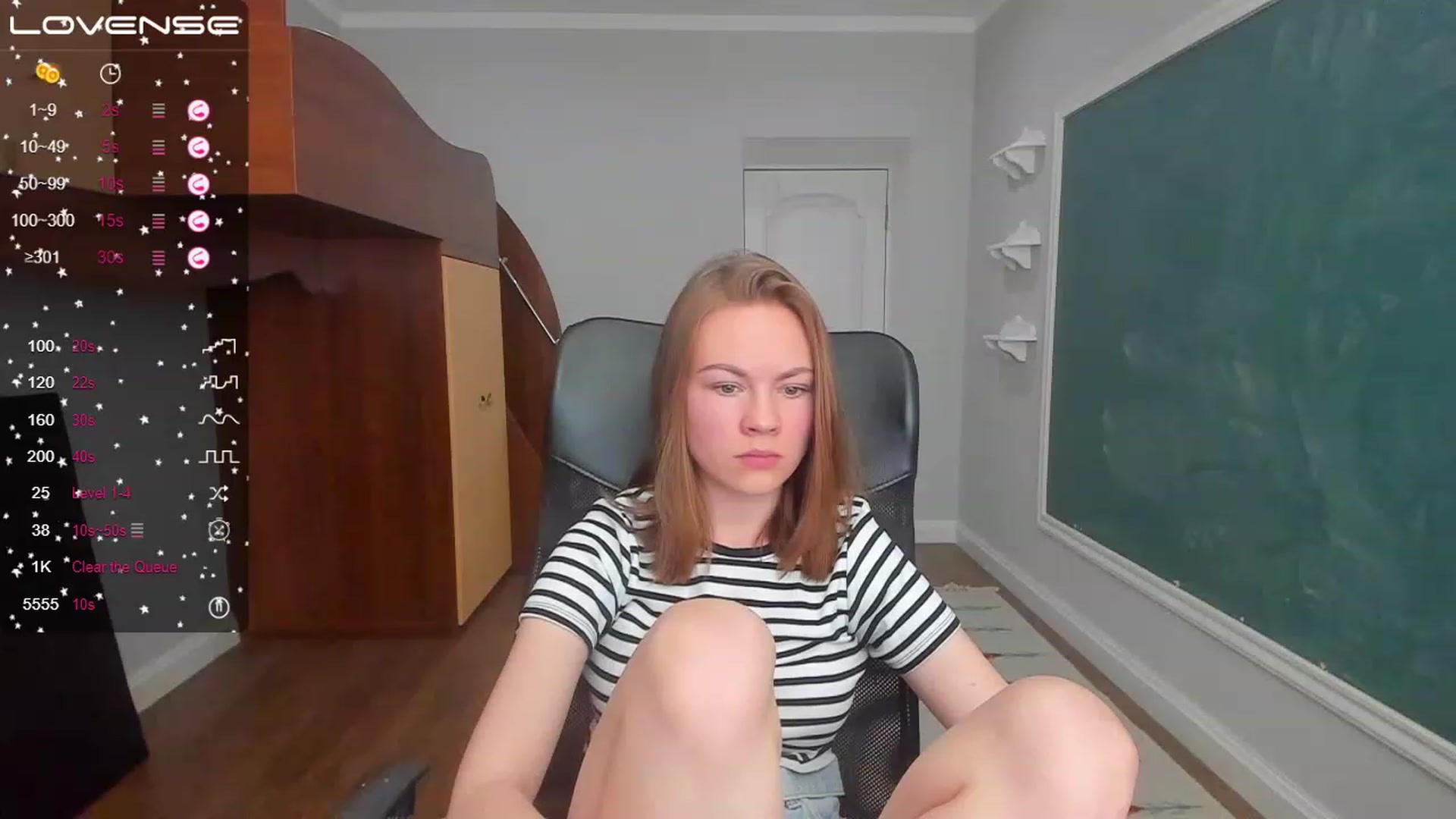 Gallery image thumbnail from Rdberrysofi's myfreecams stream on, 06/13/2023, 13:45 image 7 of 20