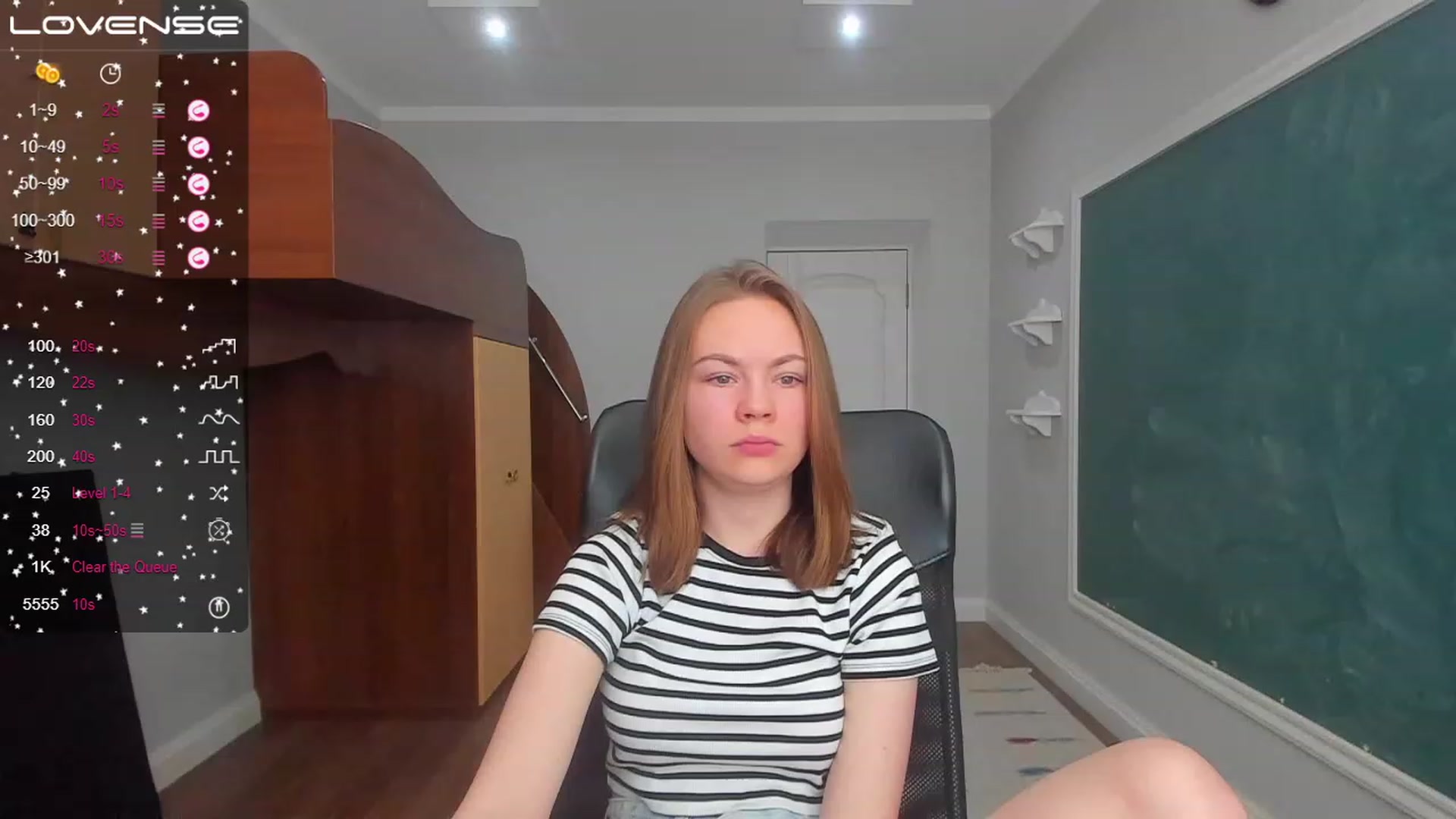 Gallery image thumbnail from Rdberrysofi's myfreecams stream on, 06/13/2023, 13:45 image 4 of 20