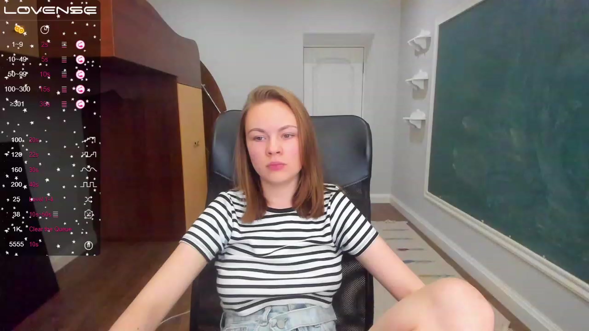 Gallery image thumbnail from Rdberrysofi's myfreecams stream on, 06/13/2023, 16:07 image 6 of 20