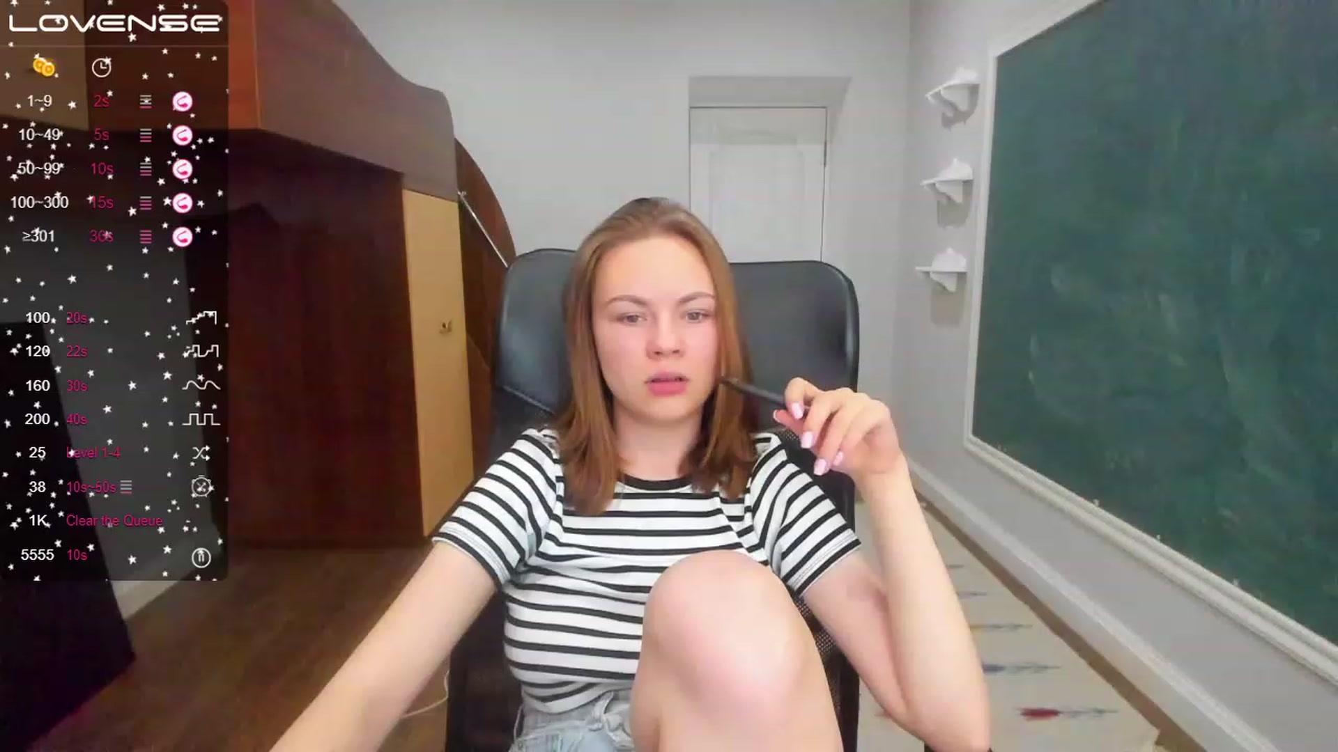 Gallery image thumbnail from Rdberrysofi's myfreecams stream on, 06/13/2023, 16:07 image 9 of 20