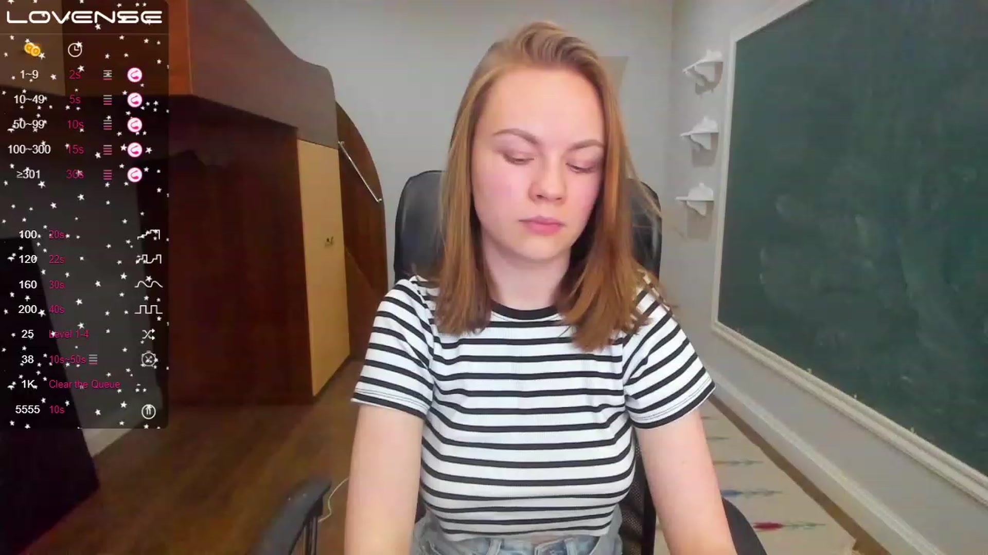 Gallery image thumbnail from Rdberrysofi's myfreecams stream on, 06/13/2023, 16:07 image 4 of 20