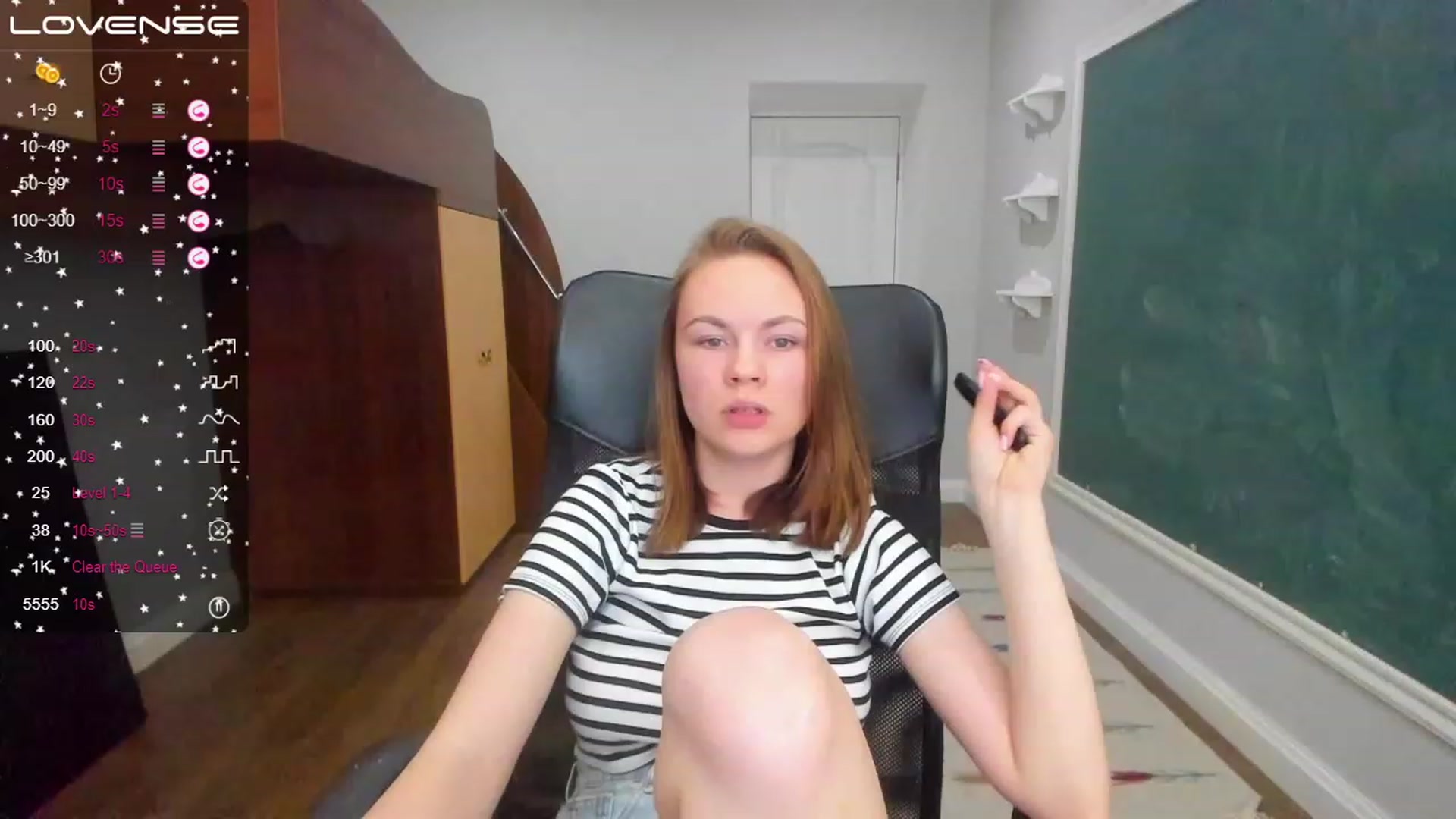 Gallery image thumbnail from Rdberrysofi's myfreecams stream on, 06/13/2023, 16:07 image 8 of 20