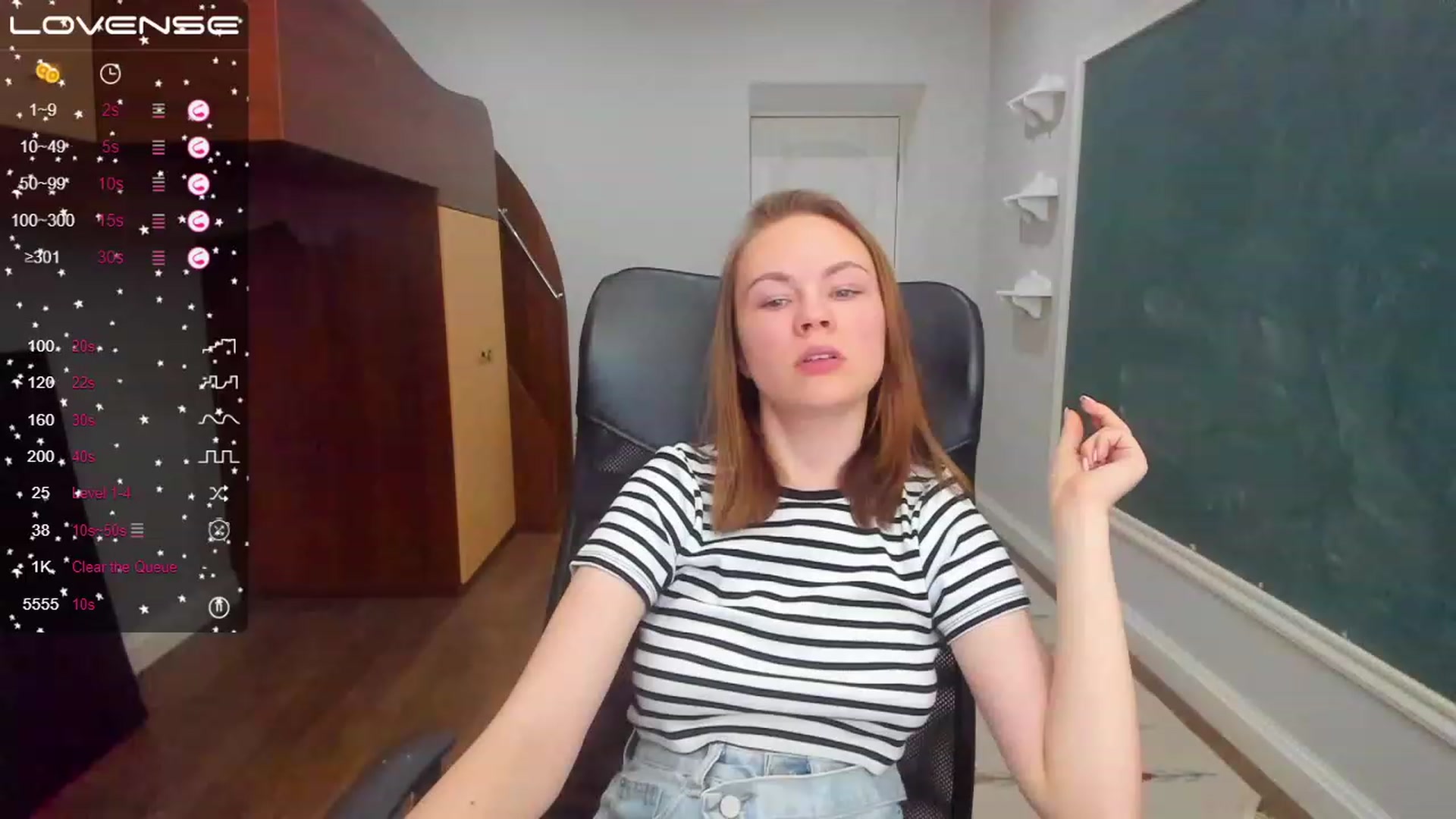 Gallery image thumbnail from Rdberrysofi's myfreecams stream on, 06/13/2023, 16:07 image 5 of 20