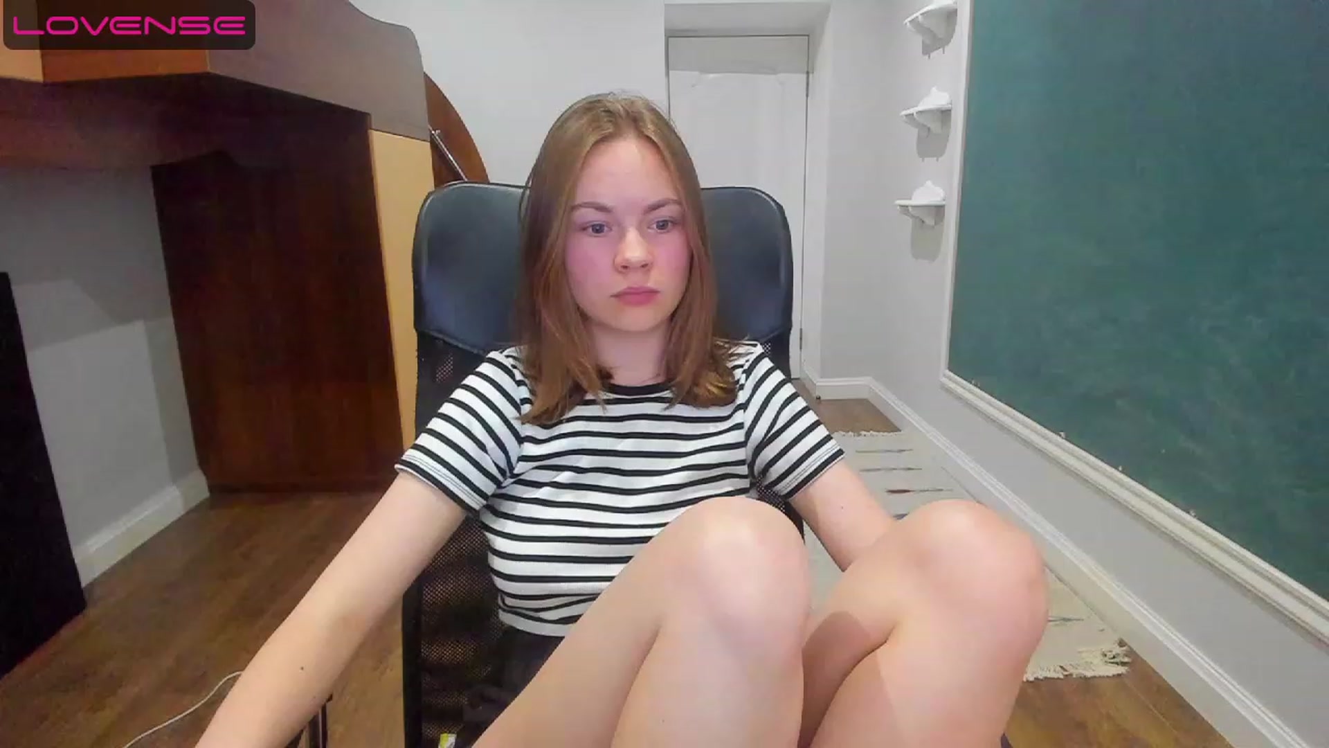 Gallery image thumbnail from Rdberrysofi's myfreecams stream on, 06/16/2023, 17:33 image 20 of 20