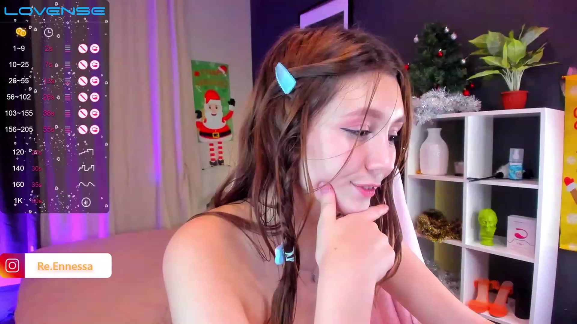 Gallery image thumbnail from ReNessy_'s myfreecams stream on, 12/25/2022, 09:35 image 15 of 20