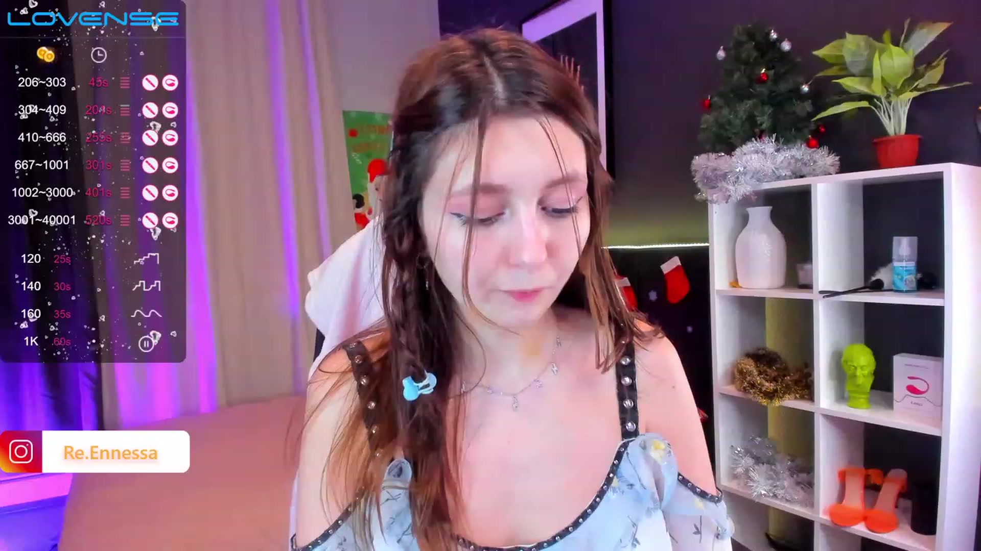 Gallery image thumbnail from ReNessy_'s myfreecams stream on, 12/25/2022, 11:28 image 15 of 20