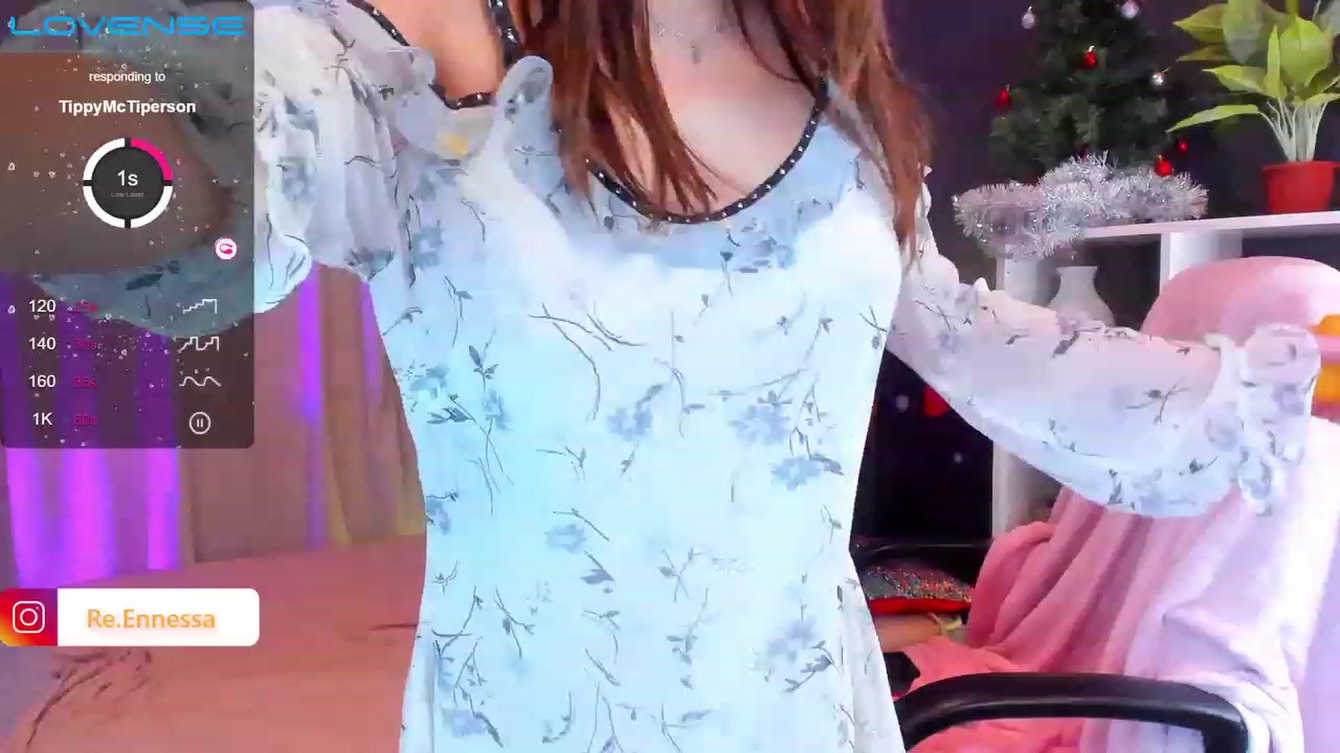 Gallery image thumbnail from ReNessy_'s myfreecams stream on, 12/25/2022, 13:15 image 3 of 20