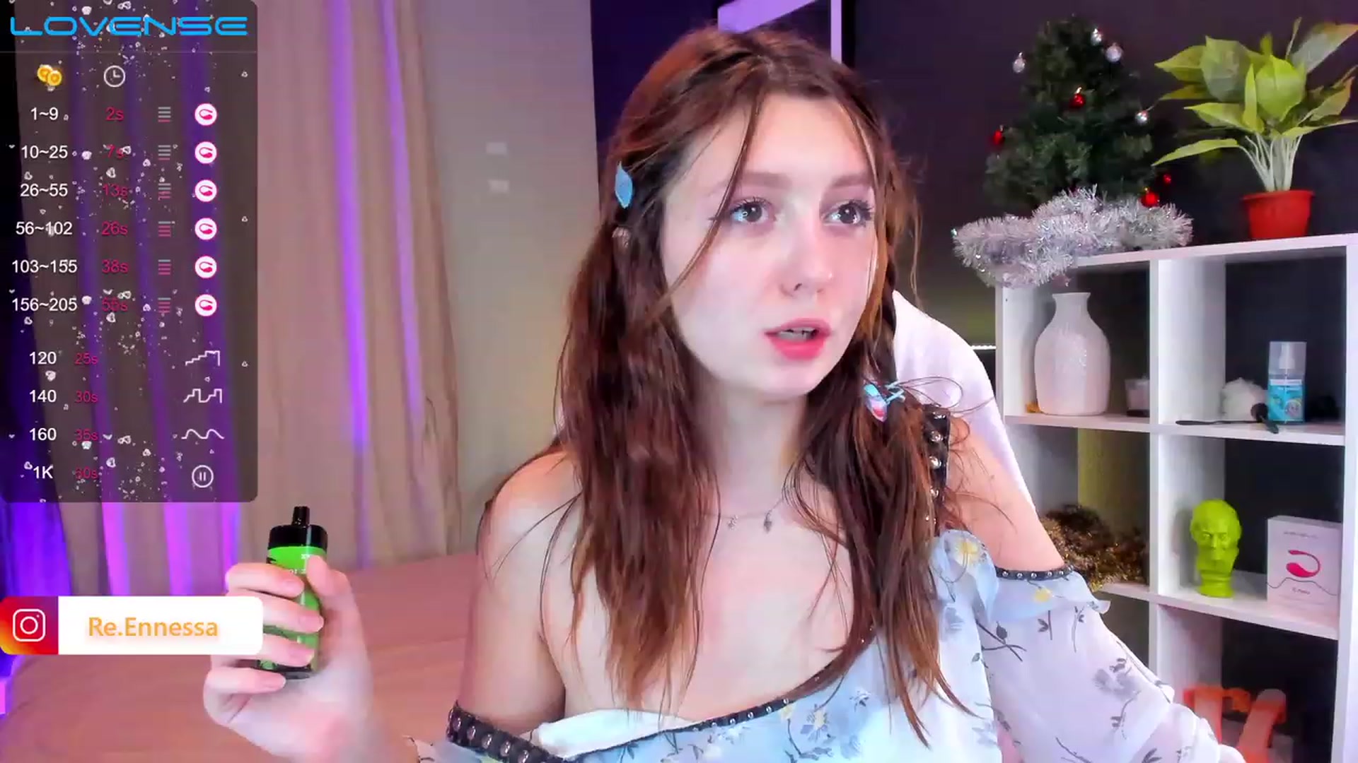 Gallery image thumbnail from ReNessy_'s myfreecams stream on, 12/25/2022, 13:15 image 20 of 20