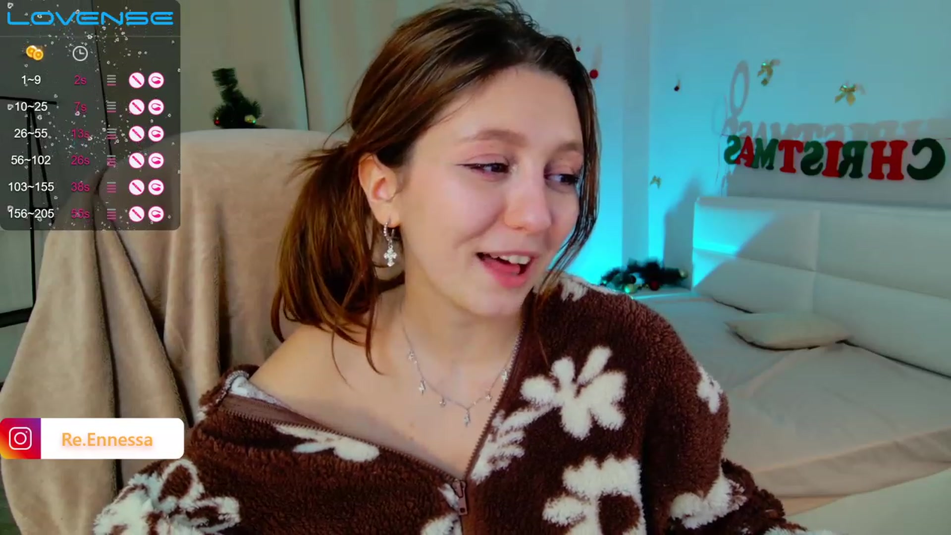 Gallery image thumbnail from ReNessy_'s myfreecams stream on, 12/29/2022, 12:59 image 20 of 20