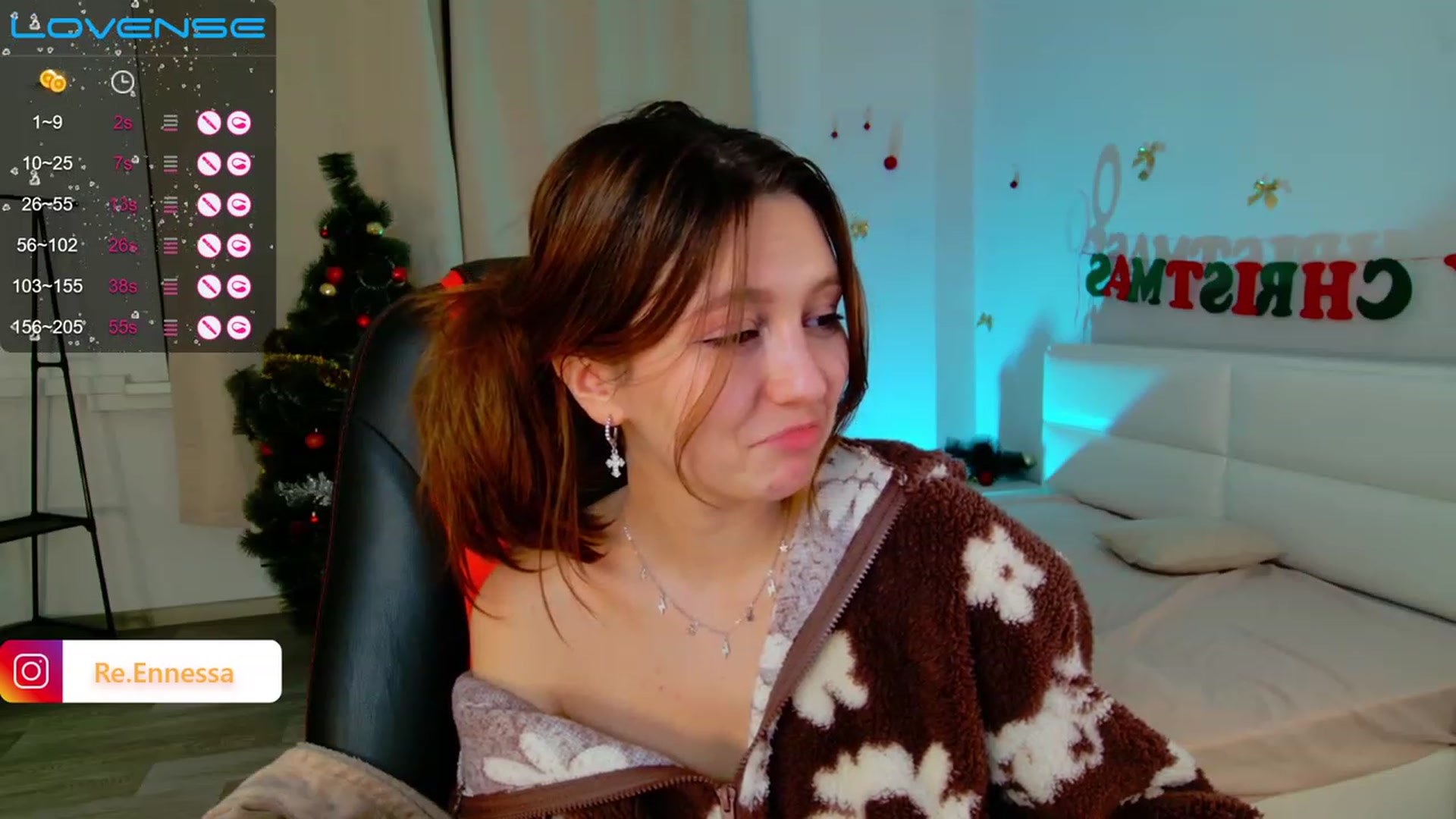 Gallery image thumbnail from ReNessy_'s myfreecams stream on, 12/29/2022, 12:59 image 11 of 20