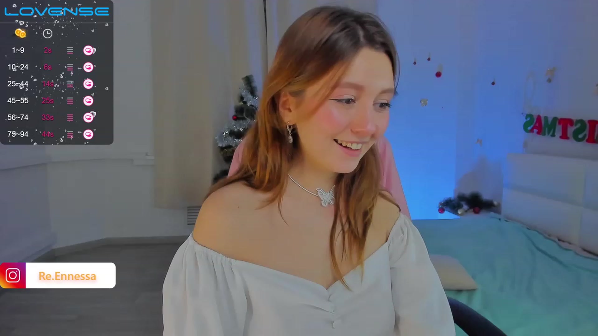 Gallery image thumbnail from ReNessy_'s myfreecams stream on, 01/02/2023, 07:17 image 16 of 20