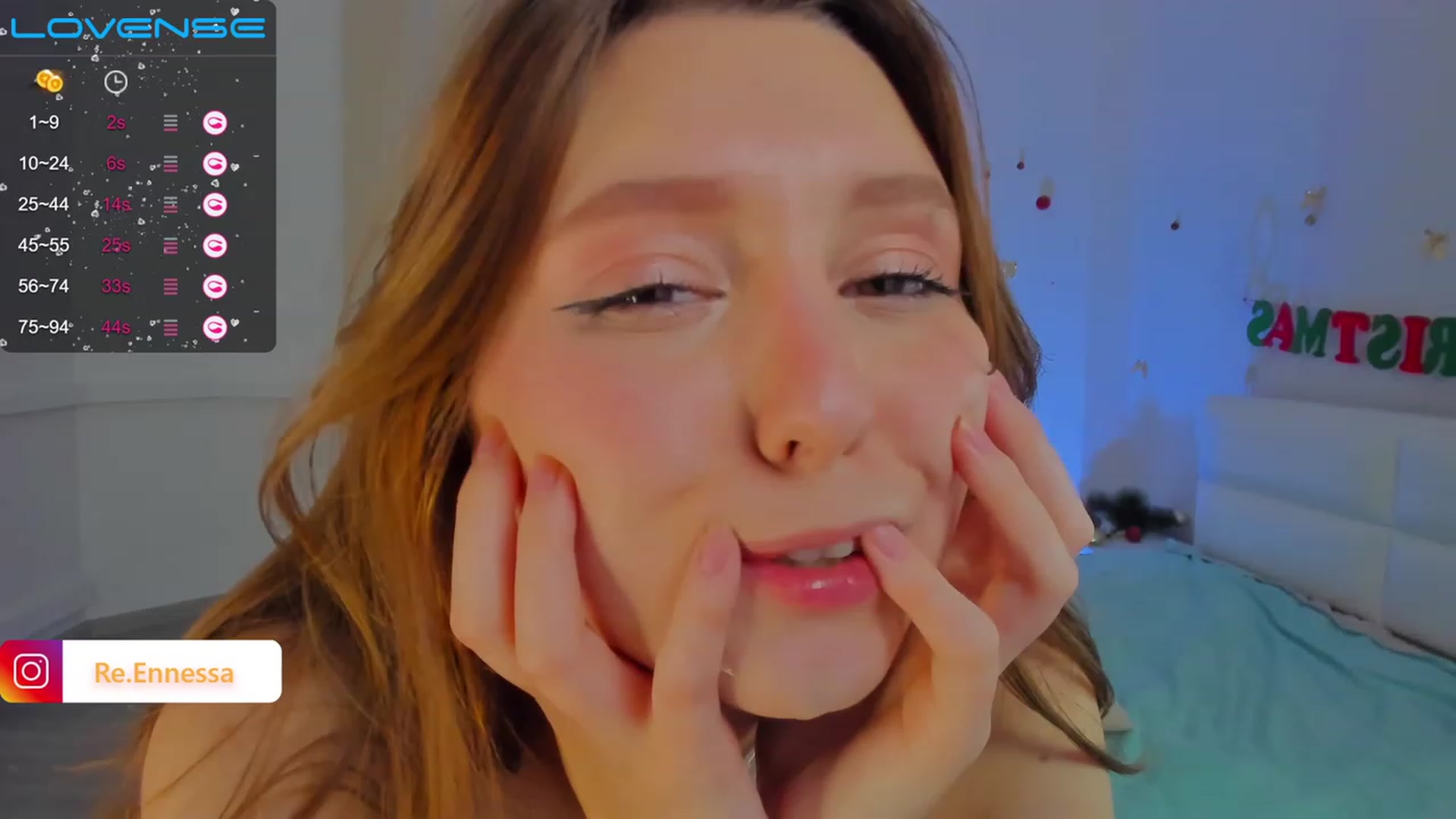 Gallery image thumbnail from ReNessy_'s myfreecams stream on, 01/02/2023, 11:53 image 6 of 20
