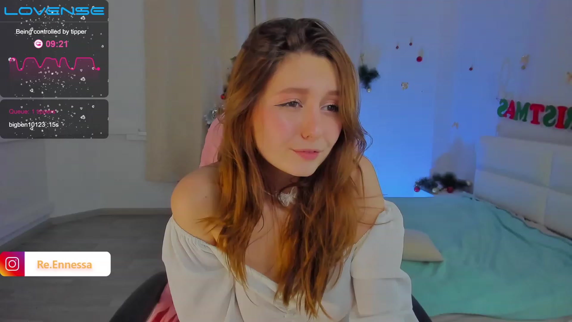 Gallery image thumbnail from ReNessy_'s myfreecams stream on, 01/02/2023, 13:49 image 15 of 20