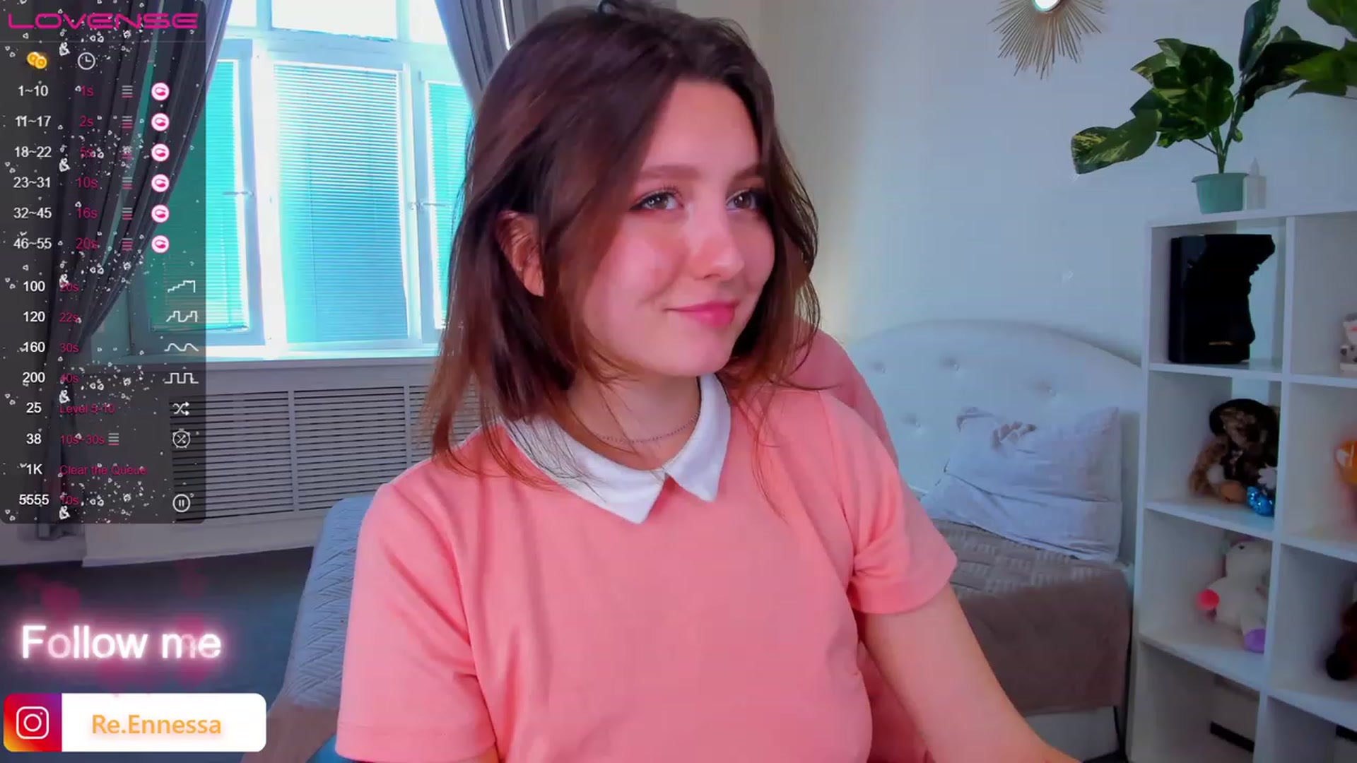 Gallery image thumbnail from ReNessy_'s myfreecams stream on, 04/17/2023, 08:59 image 11 of 20