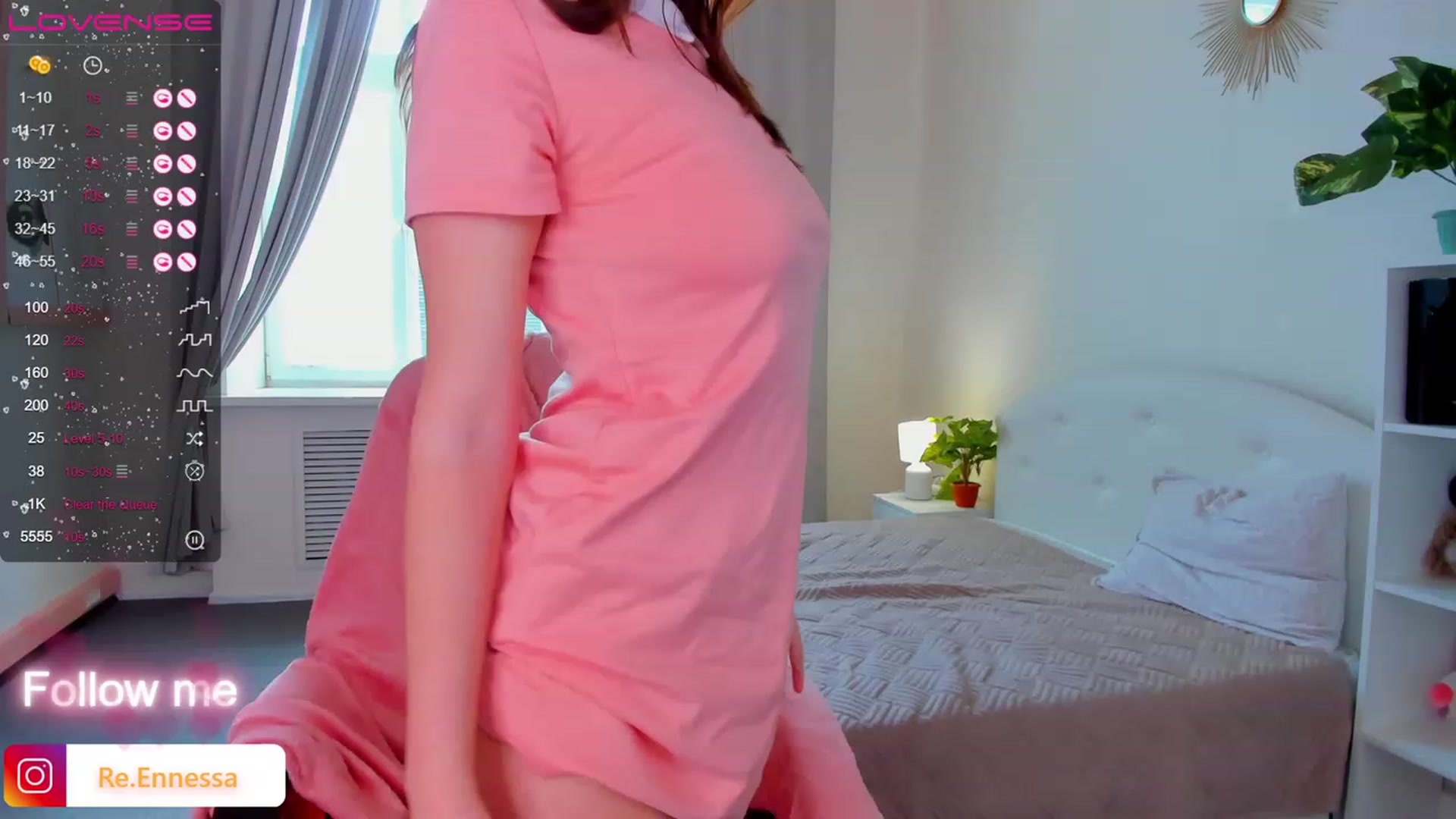 Gallery image thumbnail from ReNessy_'s myfreecams stream on, 04/17/2023, 12:24 image 10 of 20