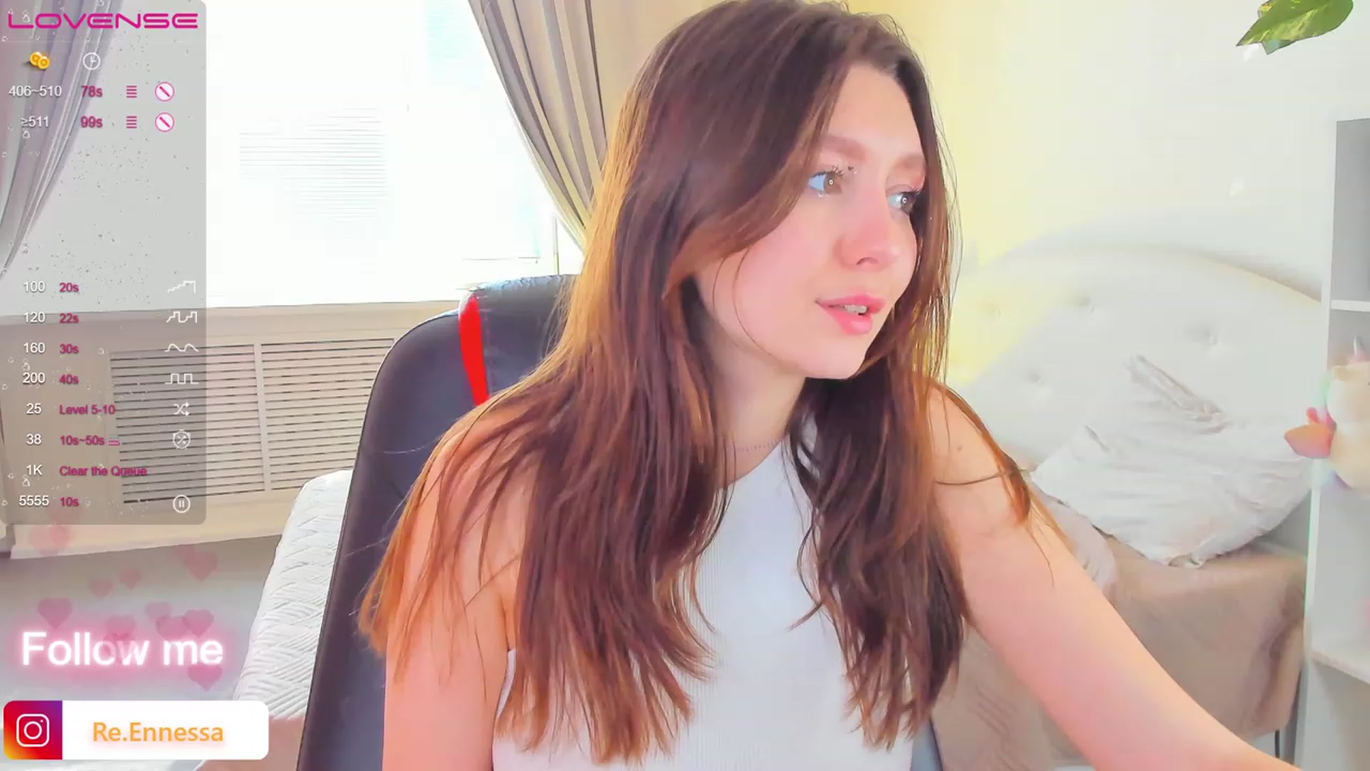 Gallery image thumbnail from ReNessy_'s myfreecams stream on, 04/23/2023, 12:31 image 14 of 20