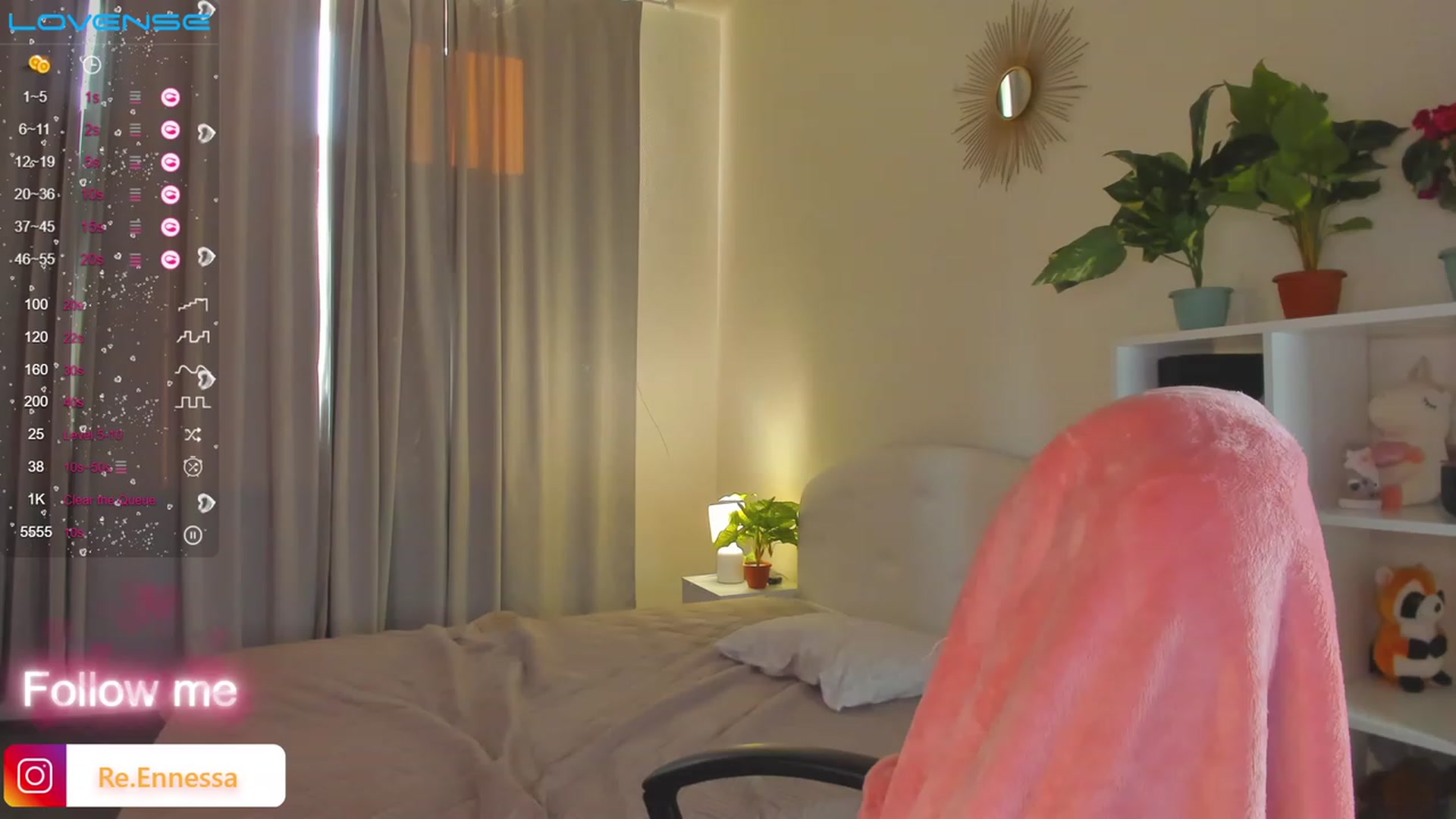 Gallery image thumbnail from ReNessy_'s myfreecams stream on, 04/27/2023, 15:34 image 10 of 20