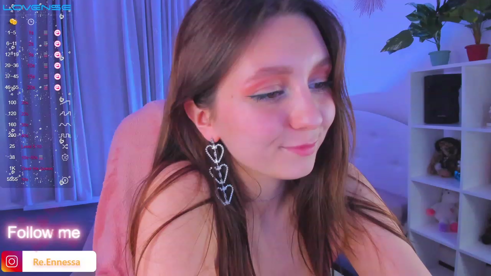 Gallery image thumbnail from ReNessy_'s myfreecams stream on, 04/30/2023, 11:58 image 11 of 20