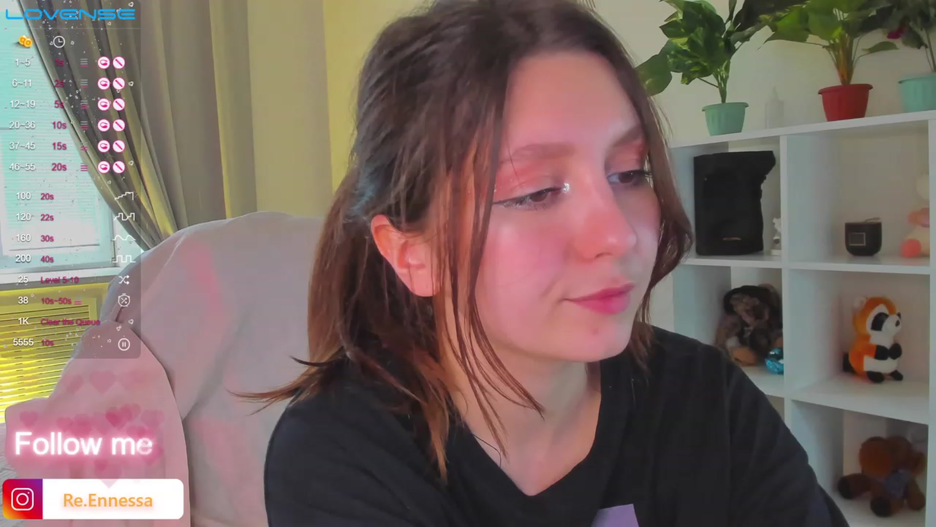 Gallery image thumbnail from ReNessy_'s myfreecams stream on, 05/20/2023, 12:35 image 9 of 20
