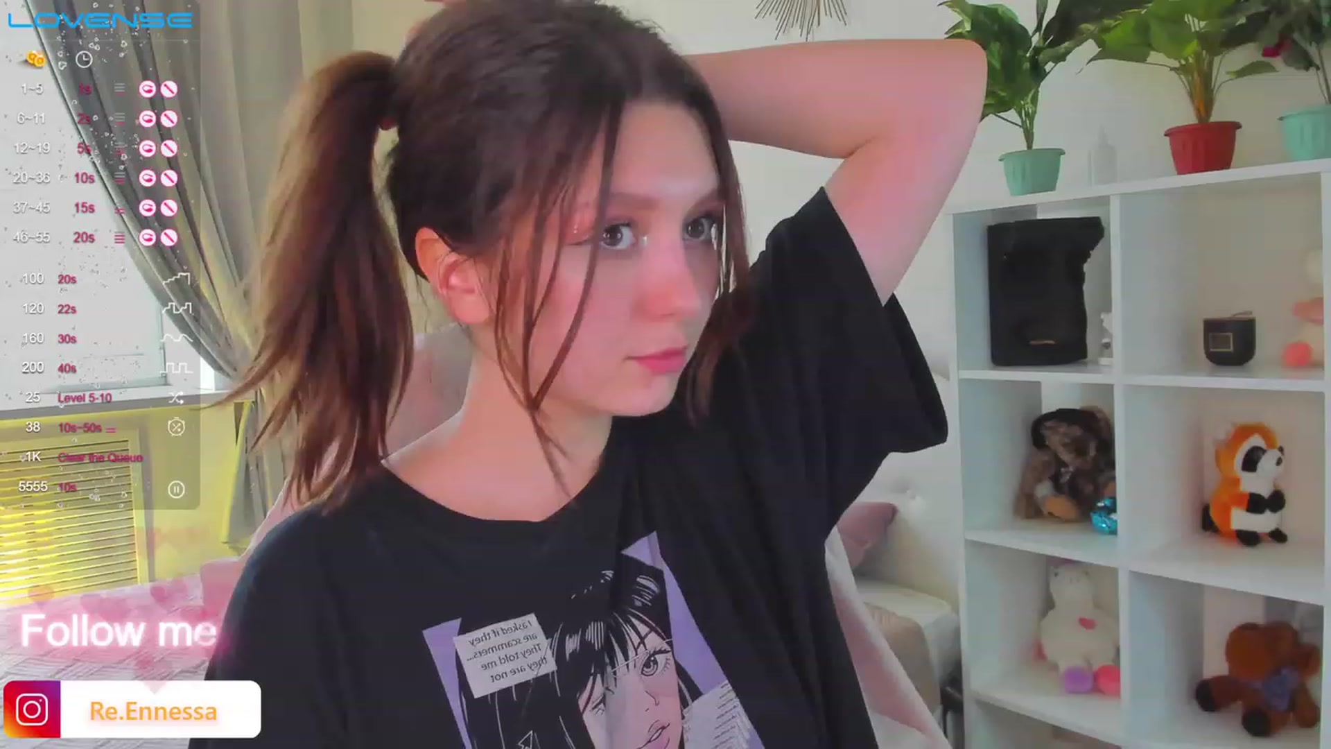 Gallery image thumbnail from ReNessy_'s myfreecams stream on, 05/20/2023, 12:35 image 12 of 20