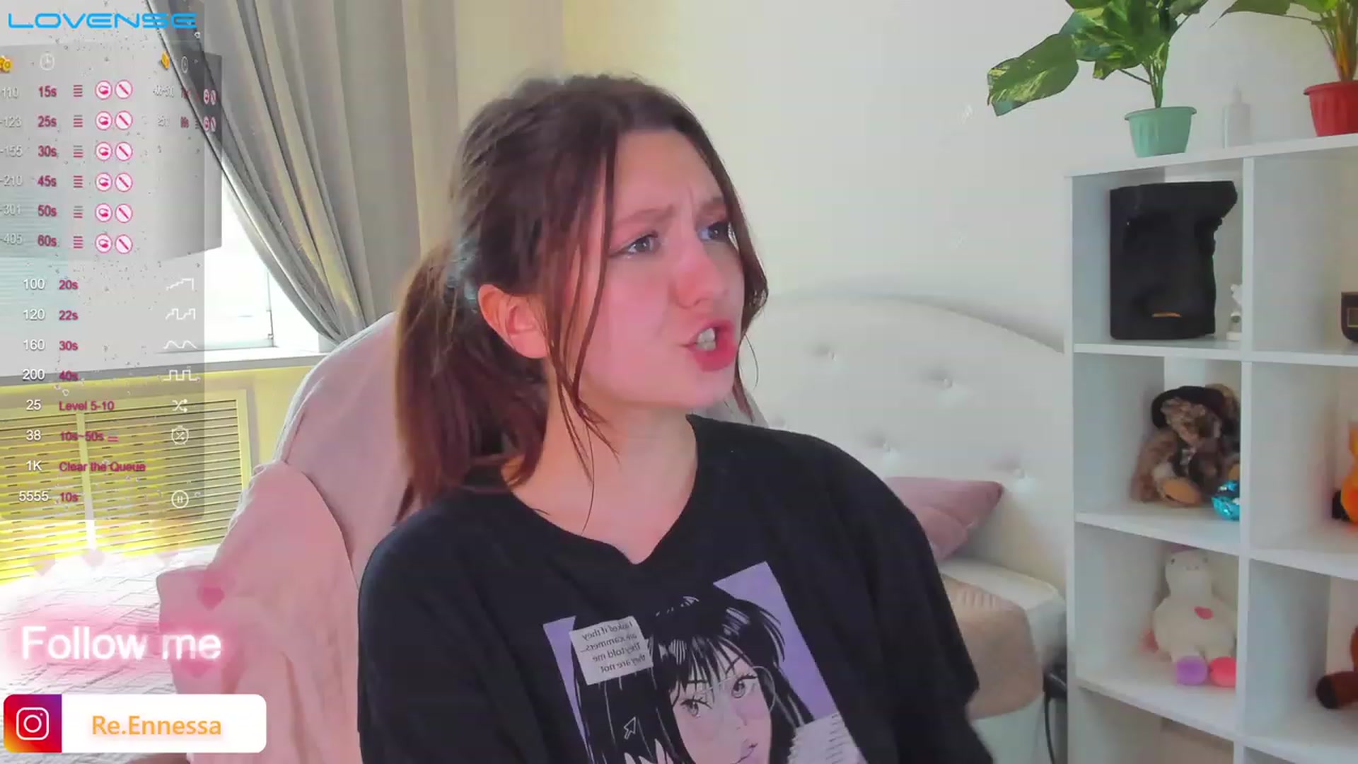 Gallery image thumbnail from ReNessy_'s myfreecams stream on, 05/20/2023, 12:35 image 13 of 20