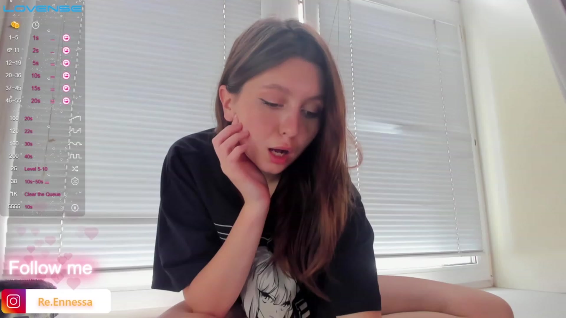Gallery image thumbnail from ReNessy_'s myfreecams stream on, 06/20/2023, 11:40 image 6 of 20