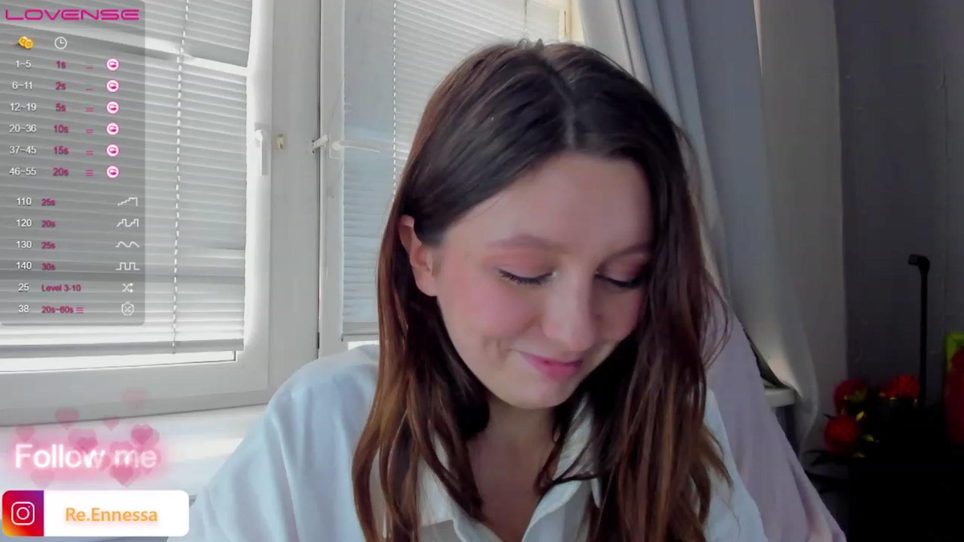 Gallery image thumbnail from ReNessy_'s myfreecams stream on, 07/26/2023, 15:39 image 15 of 20