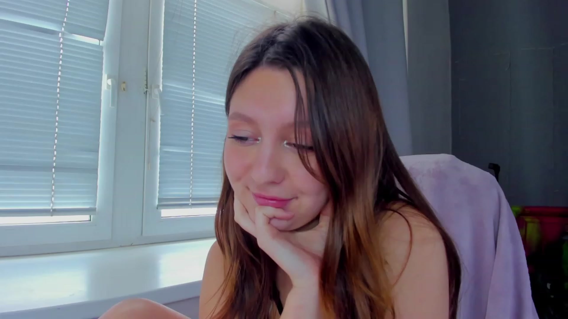 Gallery image thumbnail from ReNessy_'s myfreecams stream on, 07/27/2023, 09:04 image 17 of 20