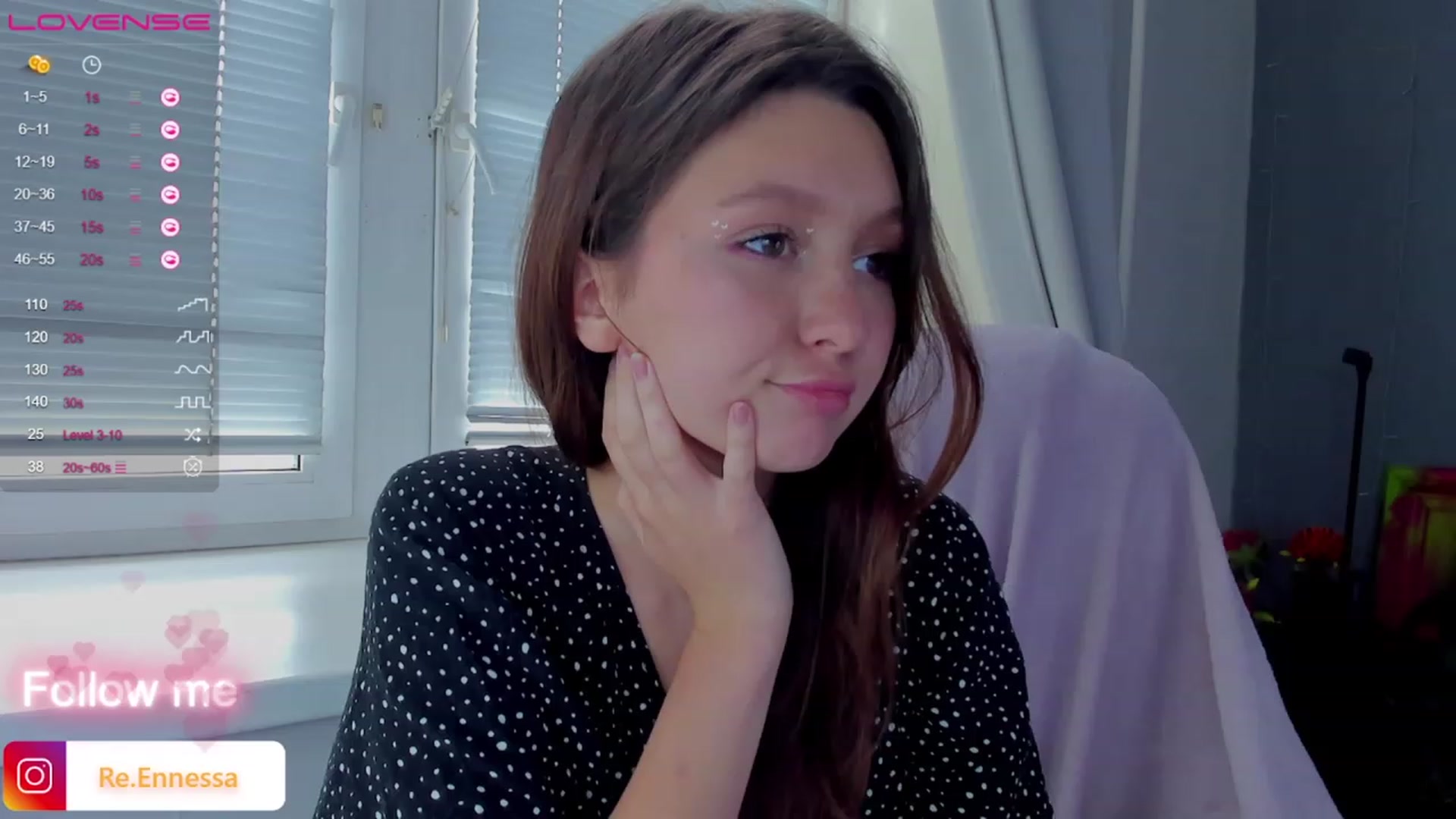 Gallery image thumbnail from ReNessy_'s myfreecams stream on, 07/31/2023, 11:51 image 5 of 20