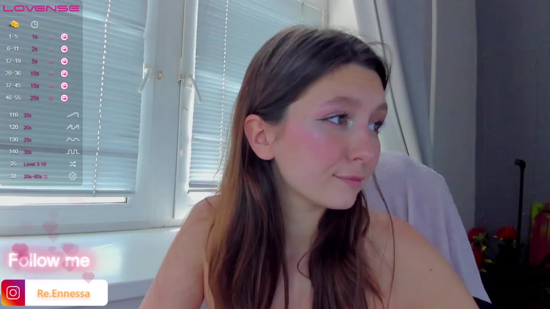 Gallery image thumbnail from ReNessy_'s myfreecams stream on, 08/01/2023, 11:10 image 1 of 20