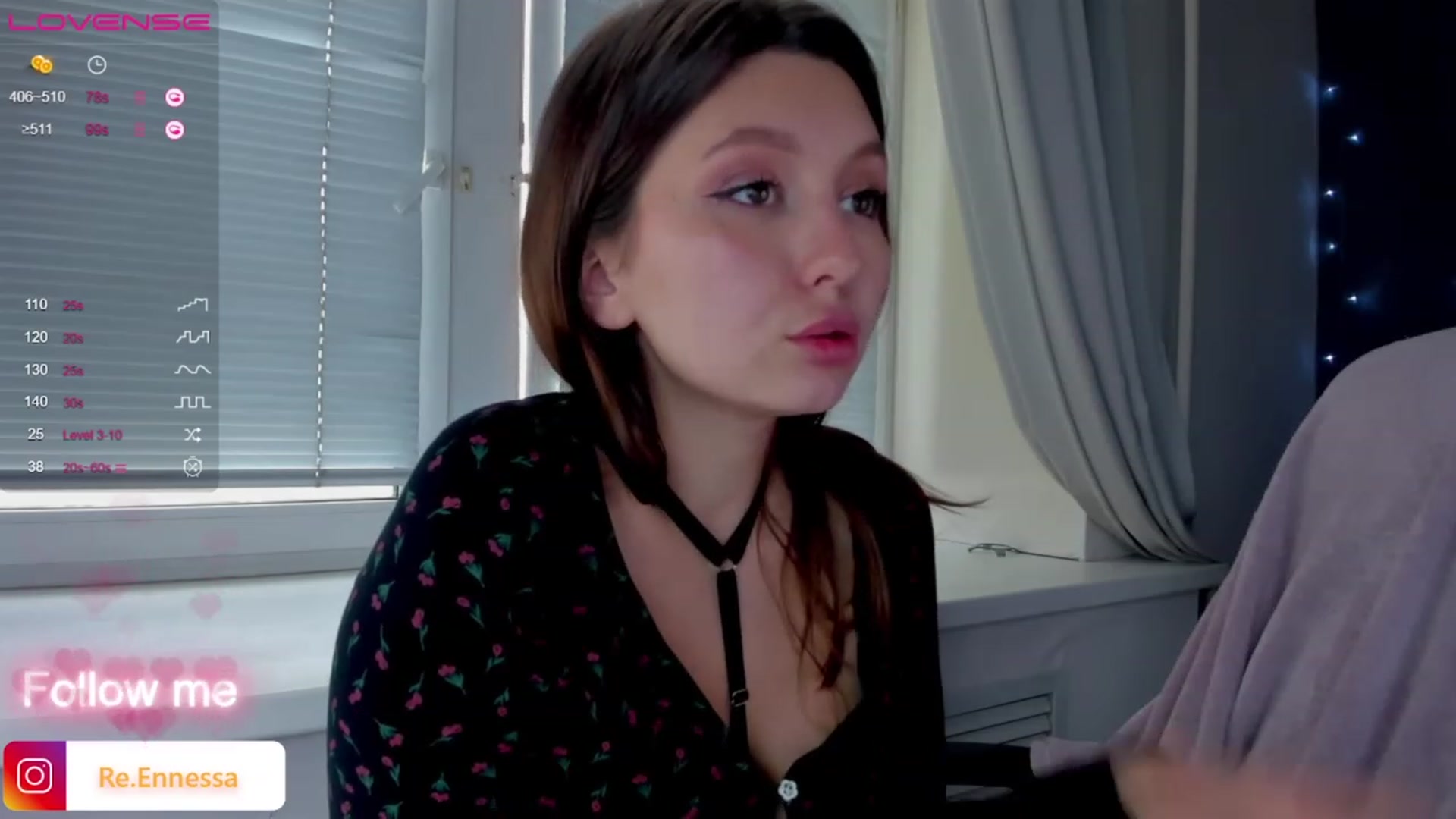 Gallery image thumbnail from ReNessy_'s myfreecams stream on, 08/18/2023, 11:08 image 13 of 20