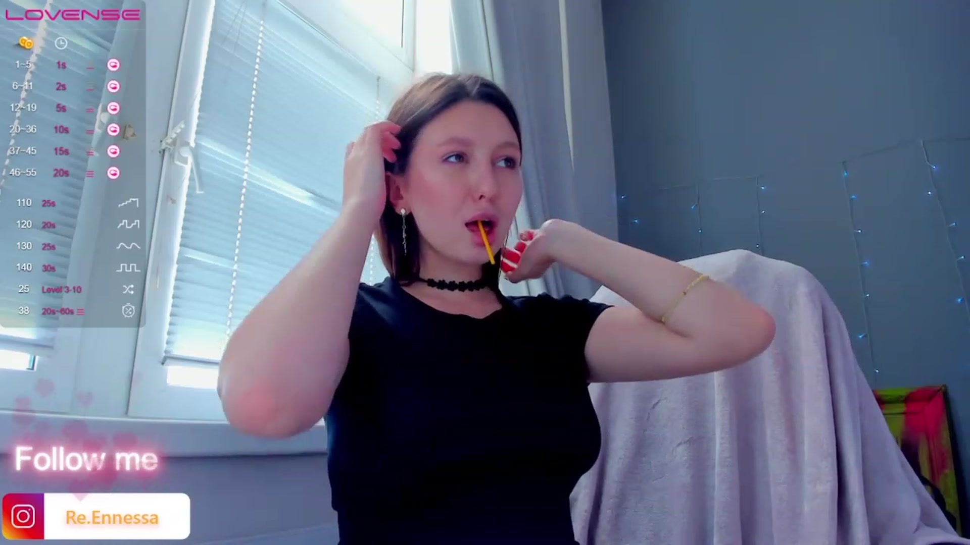 Gallery image thumbnail from ReNessy_'s myfreecams stream on, 09/01/2023, 12:34 image 16 of 20