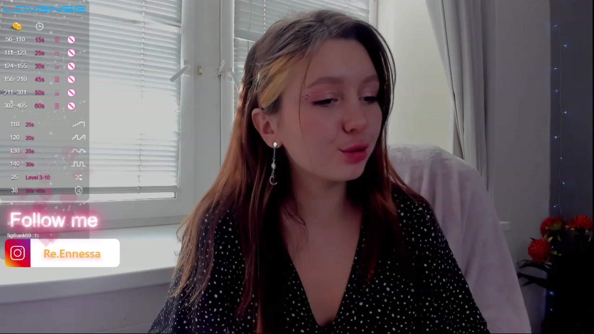 Gallery image thumbnail from ReNessy_'s myfreecams stream on, 09/17/2023, 14:17 image 13 of 20