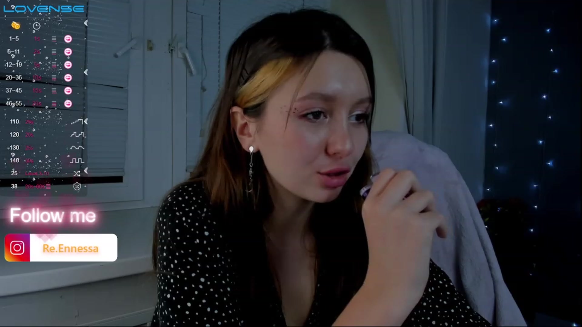 Gallery image thumbnail from ReNessy_'s myfreecams stream on, 09/17/2023, 17:13 image 16 of 20