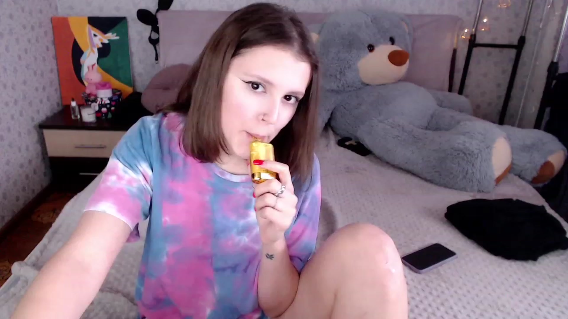 Gallery image thumbnail from Re_Becca_'s myfreecams stream on, 01/27/2023, 11:37 image 6 of 20
