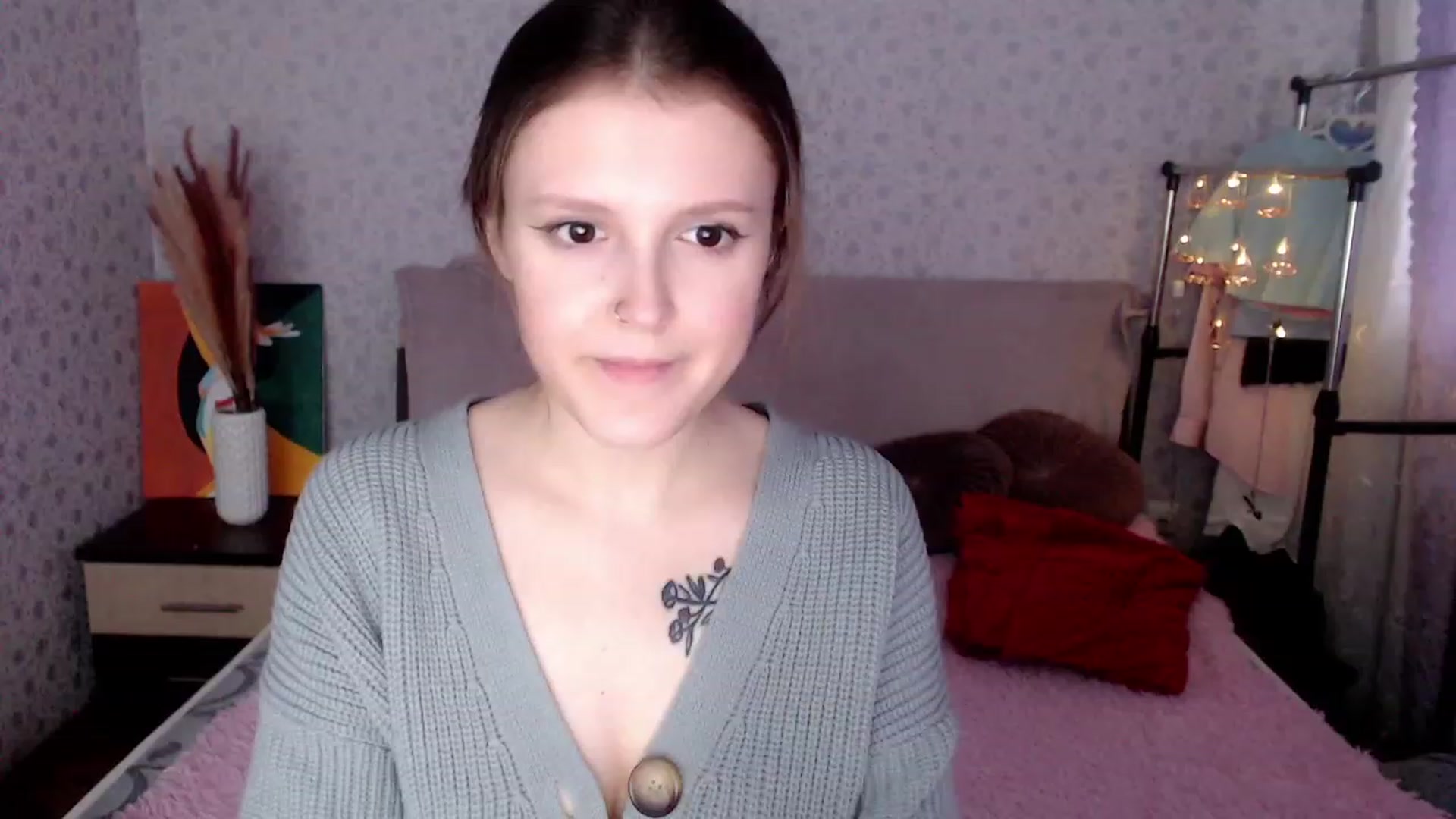 Gallery image thumbnail from Re_Becca_'s myfreecams stream on, 02/02/2023, 09:22 image 12 of 20