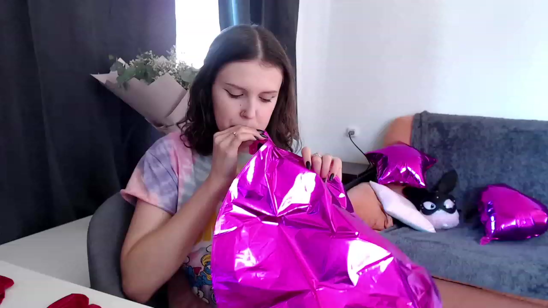 Gallery image thumbnail from Re_Becca_'s myfreecams stream on, 02/12/2023, 11:55 image 12 of 20