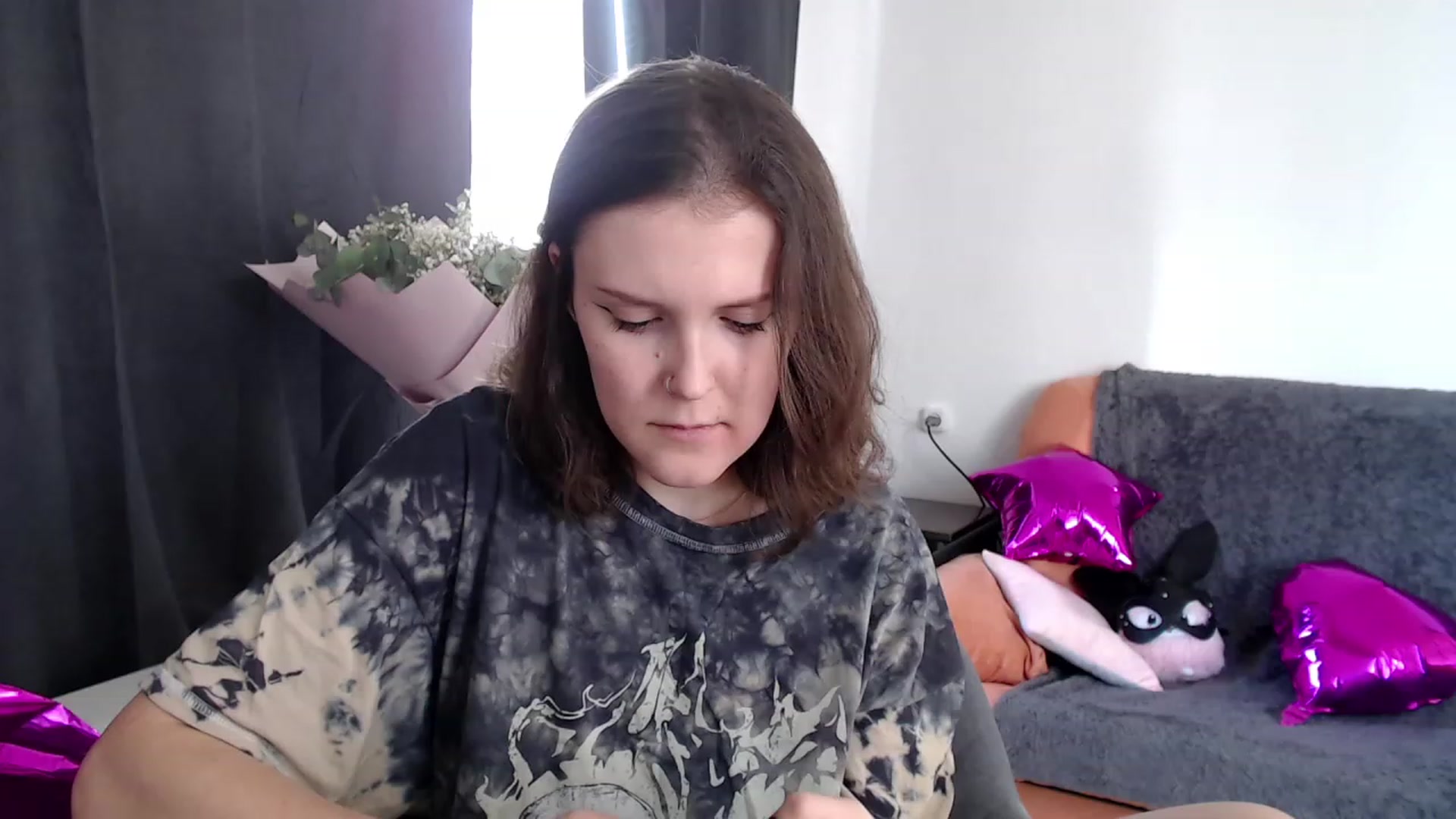 Gallery image thumbnail from Re_Becca_'s myfreecams stream on, 02/12/2023, 13:32 image 6 of 20