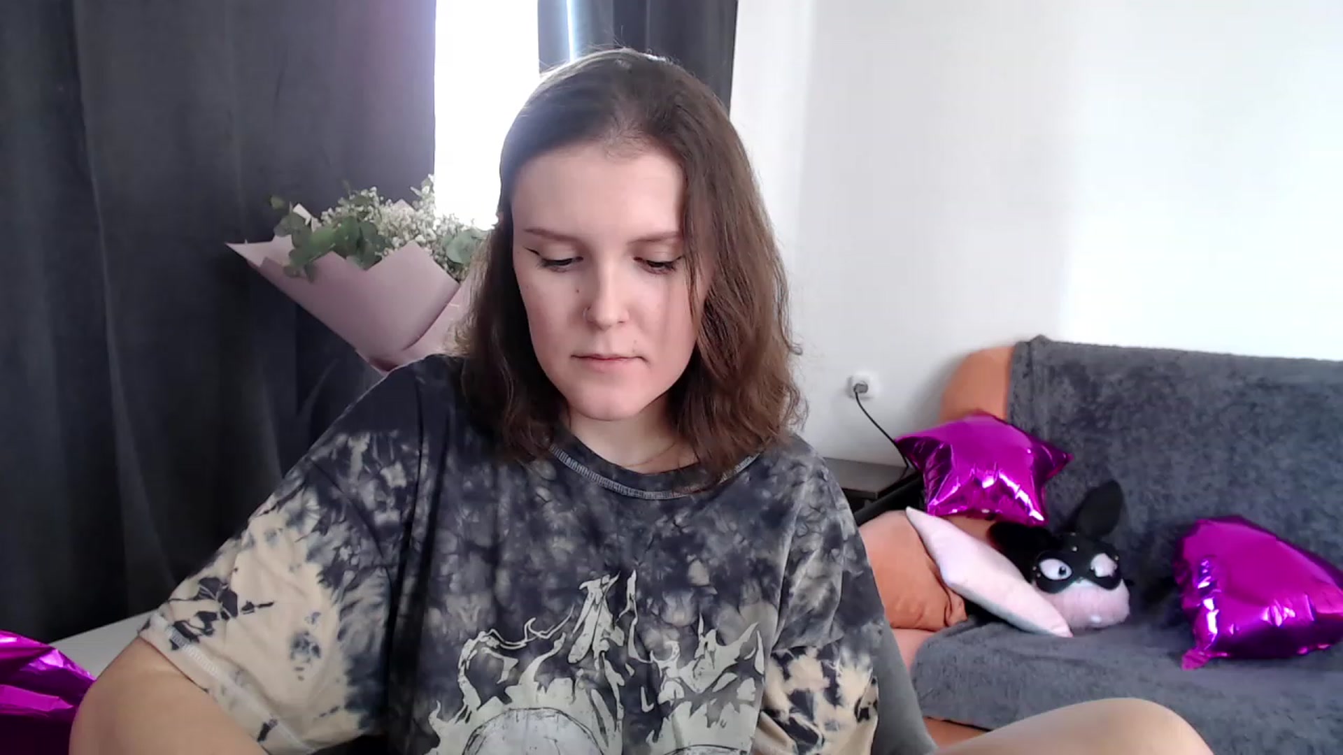 Gallery image thumbnail from Re_Becca_'s myfreecams stream on, 02/12/2023, 13:32 image 5 of 20