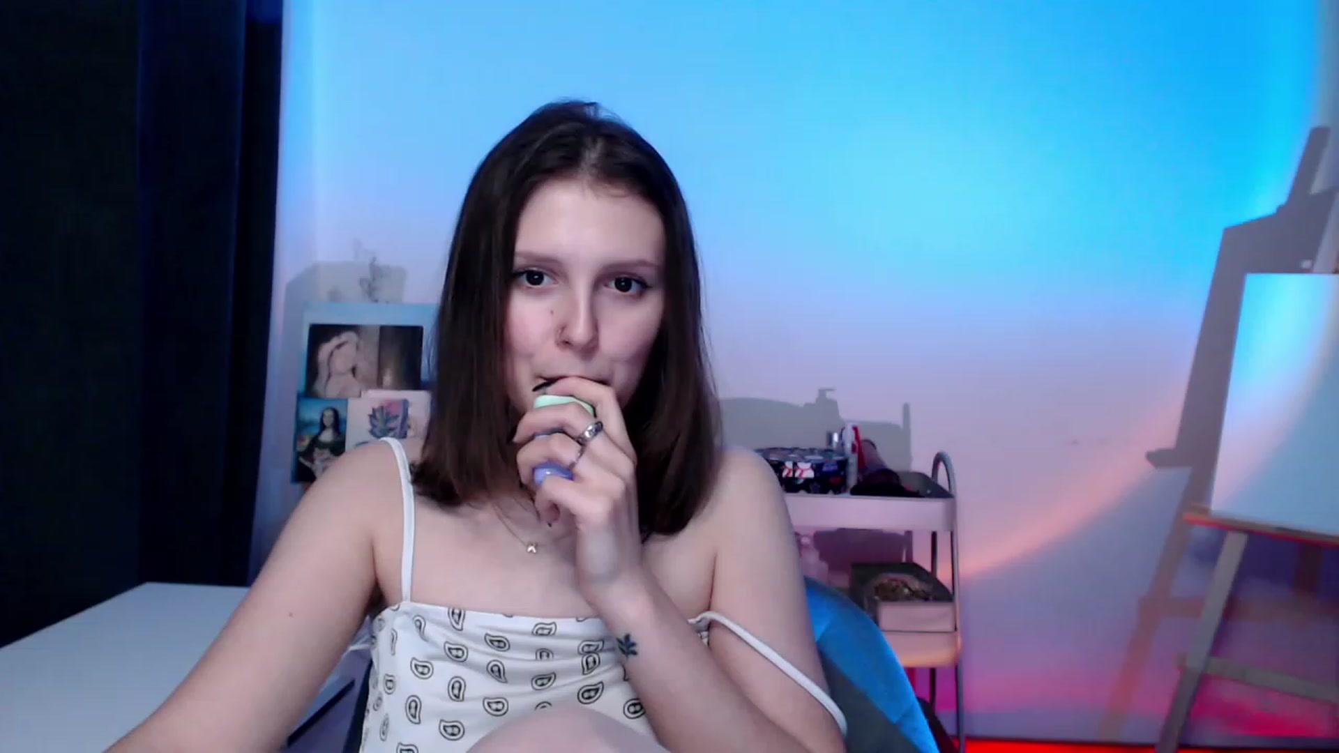Gallery image thumbnail from Re_Becca_'s myfreecams stream on, 02/27/2023, 19:57 image 5 of 20