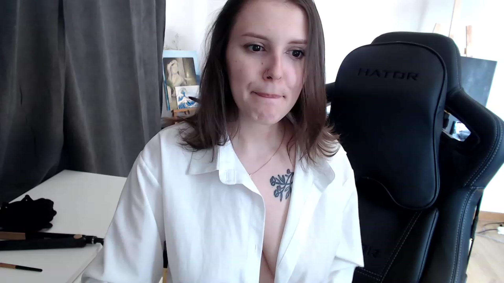 Gallery image thumbnail from Re_Becca_'s myfreecams stream on, 03/19/2023, 09:30 image 5 of 20