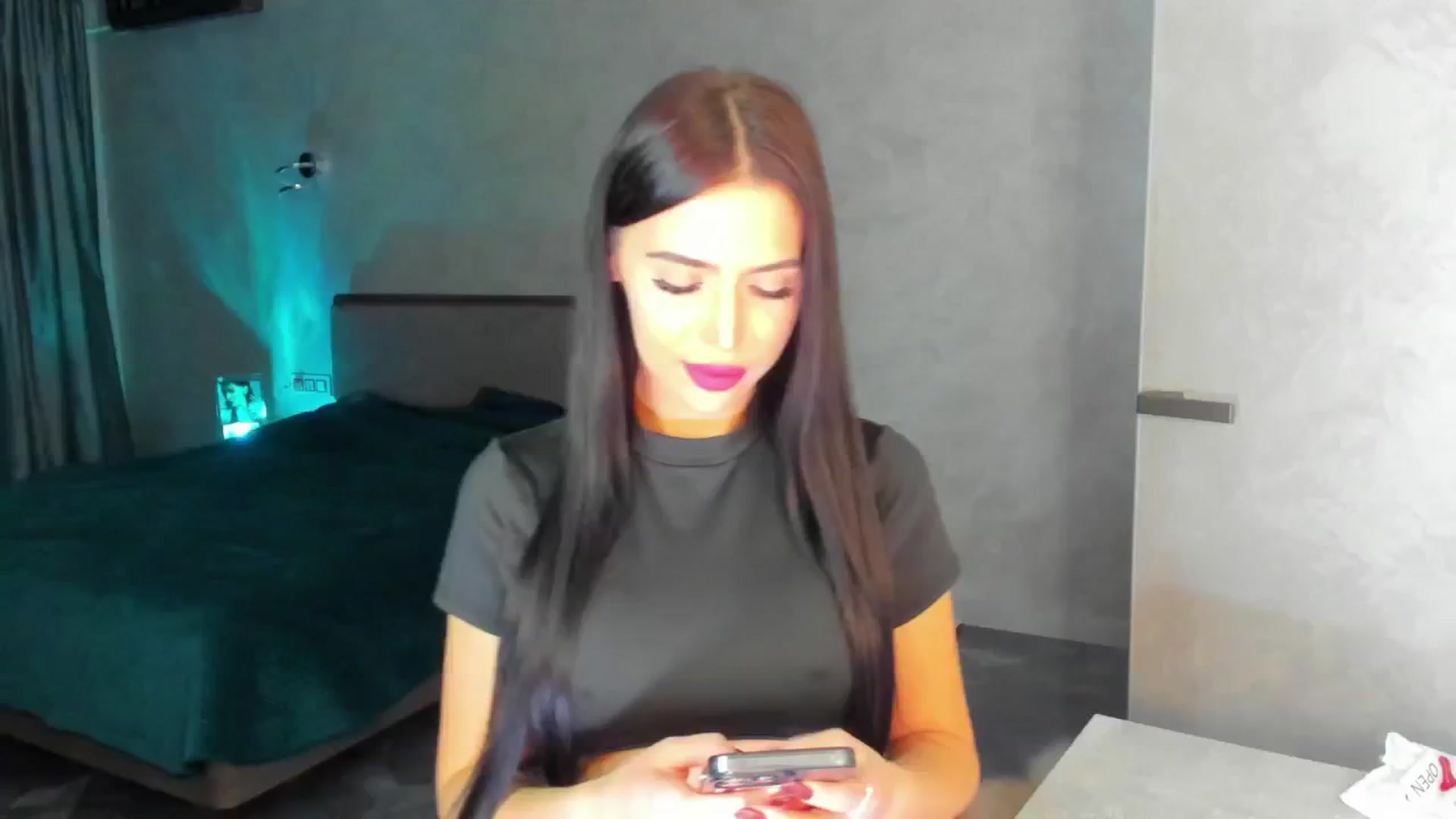 Gallery image thumbnail from Ready4_K's myfreecams stream on, 01/19/2025, 18:51 image 13 of 20