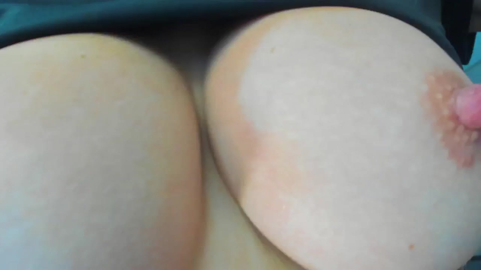 Gallery image thumbnail from Ready4_K's myfreecams stream on, 01/19/2025, 21:34 image 14 of 20