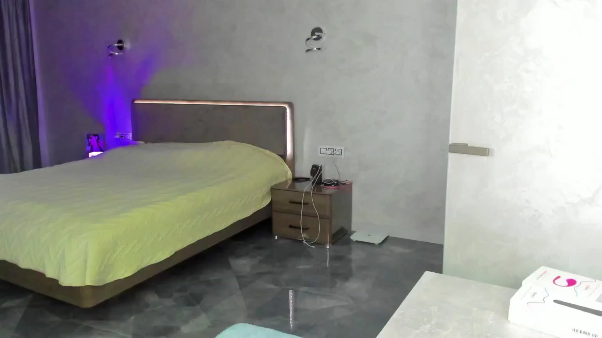 Gallery image thumbnail from Ready4_K's myfreecams stream on, 01/22/2025, 22:08 image 4 of 20
