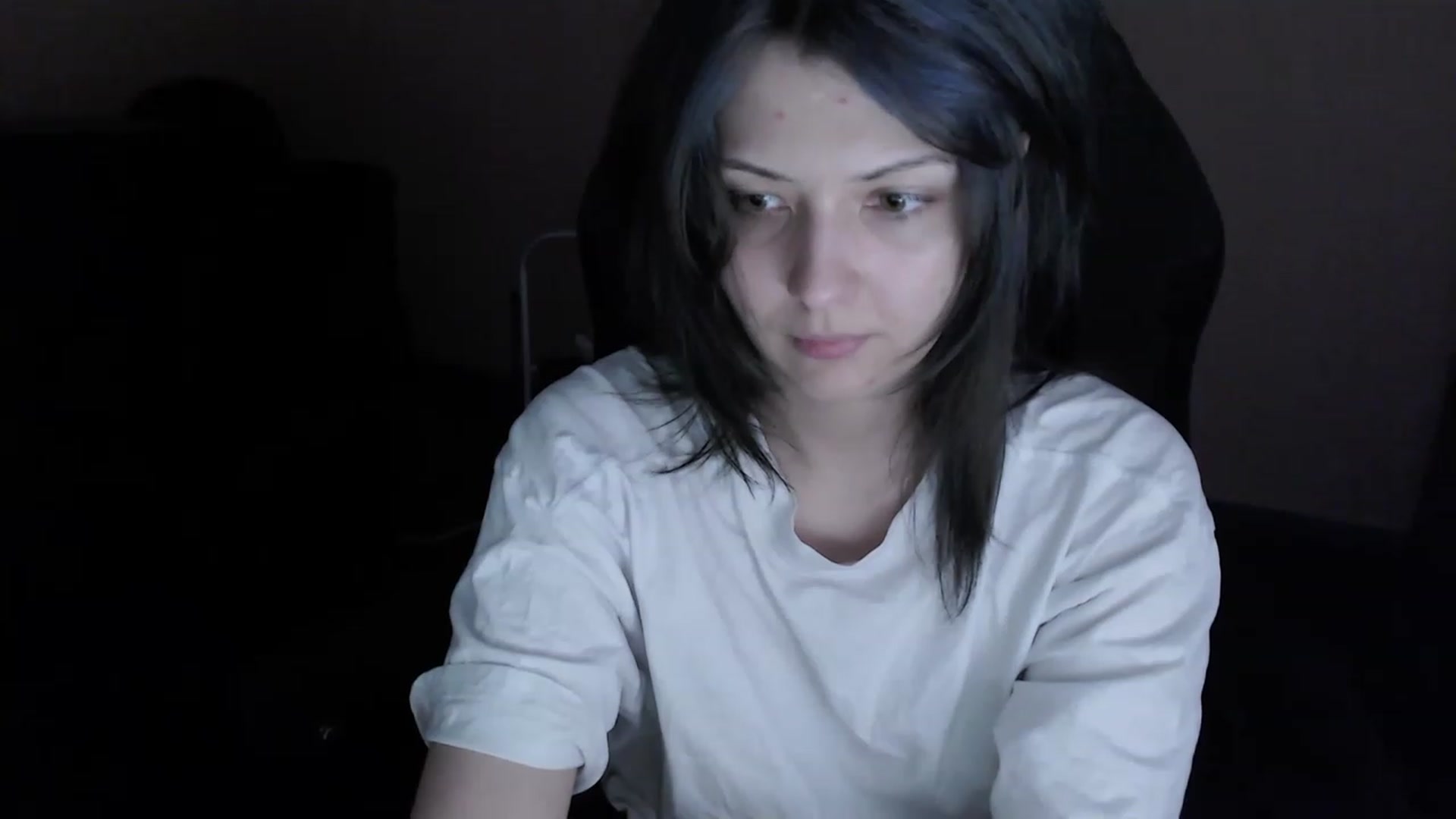 Gallery image thumbnail from Real34DDDcup's myfreecams stream on, 02/28/2023, 09:27 image 14 of 20