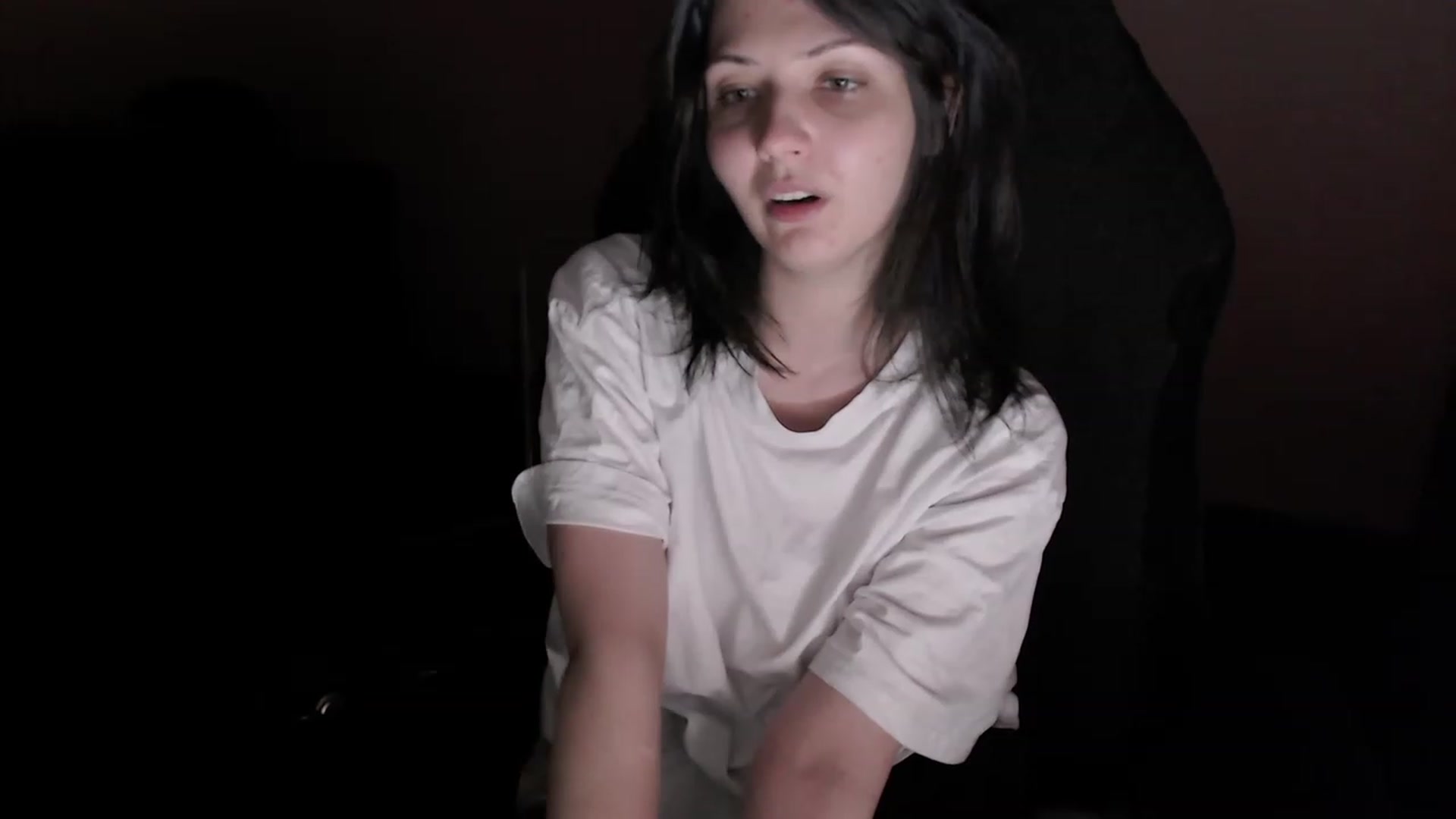 Gallery image thumbnail from Real34DDDcup's myfreecams stream on, 02/28/2023, 09:27 image 7 of 20