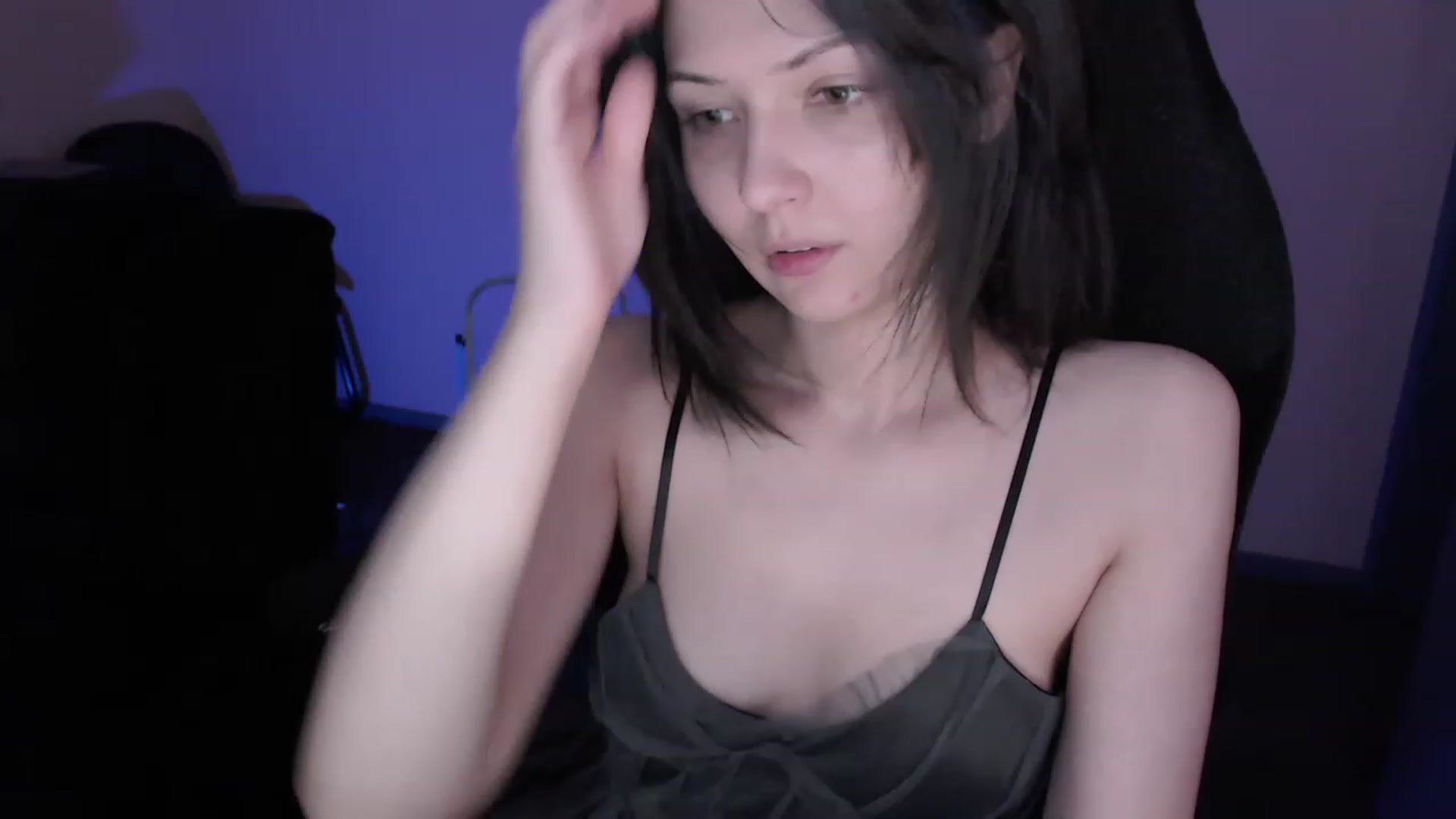 Gallery image thumbnail from Real34DDDcup's myfreecams stream on, 03/01/2023, 02:30 image 11 of 20