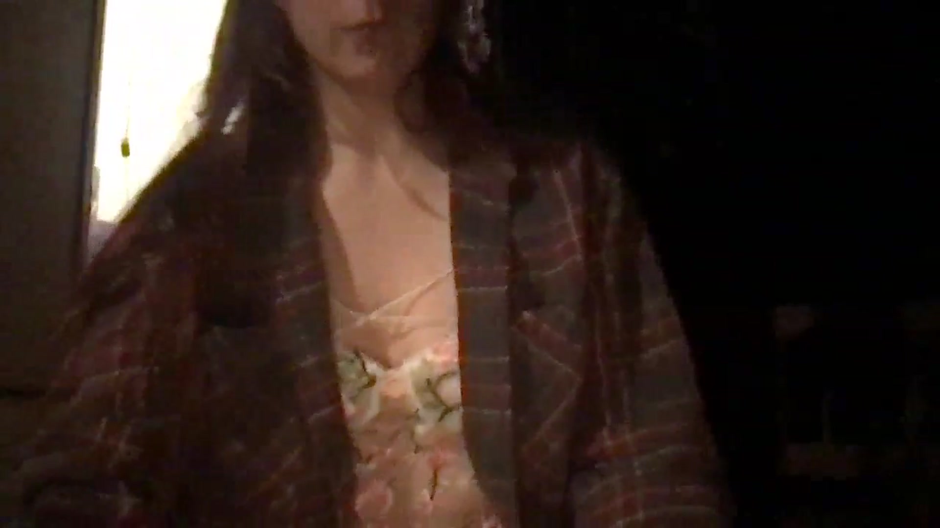 Gallery image thumbnail from RealAprilSnow's myfreecams stream on, 08/13/2024, 07:07 image 5 of 20