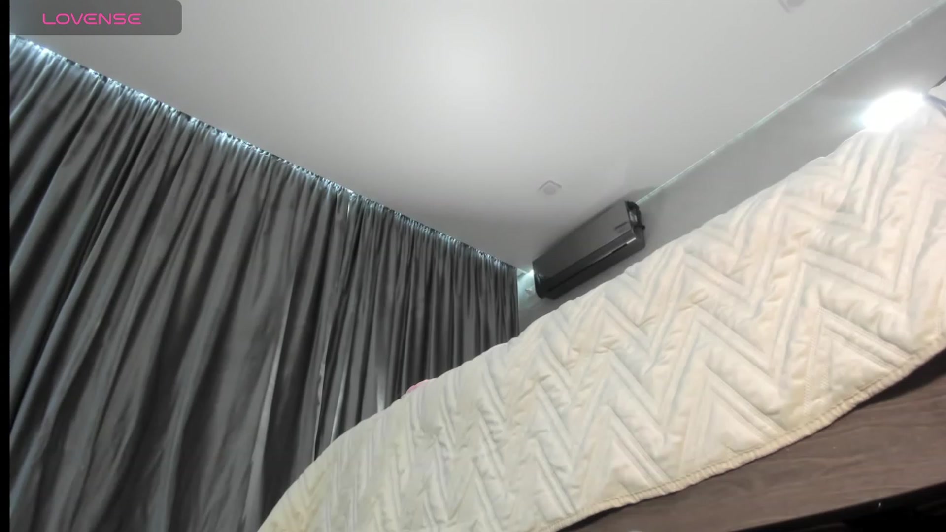 Gallery image thumbnail from RealKate's myfreecams stream on, 03/02/2024, 22:14 image 3 of 20