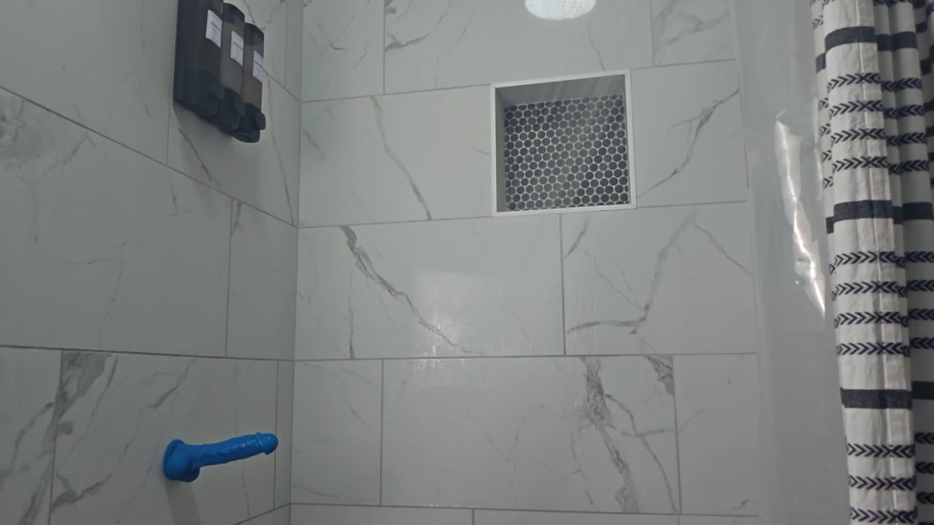 Gallery image thumbnail from RealRedhead's myfreecams stream on, 08/29/2025, 02:16 image 10 of 20